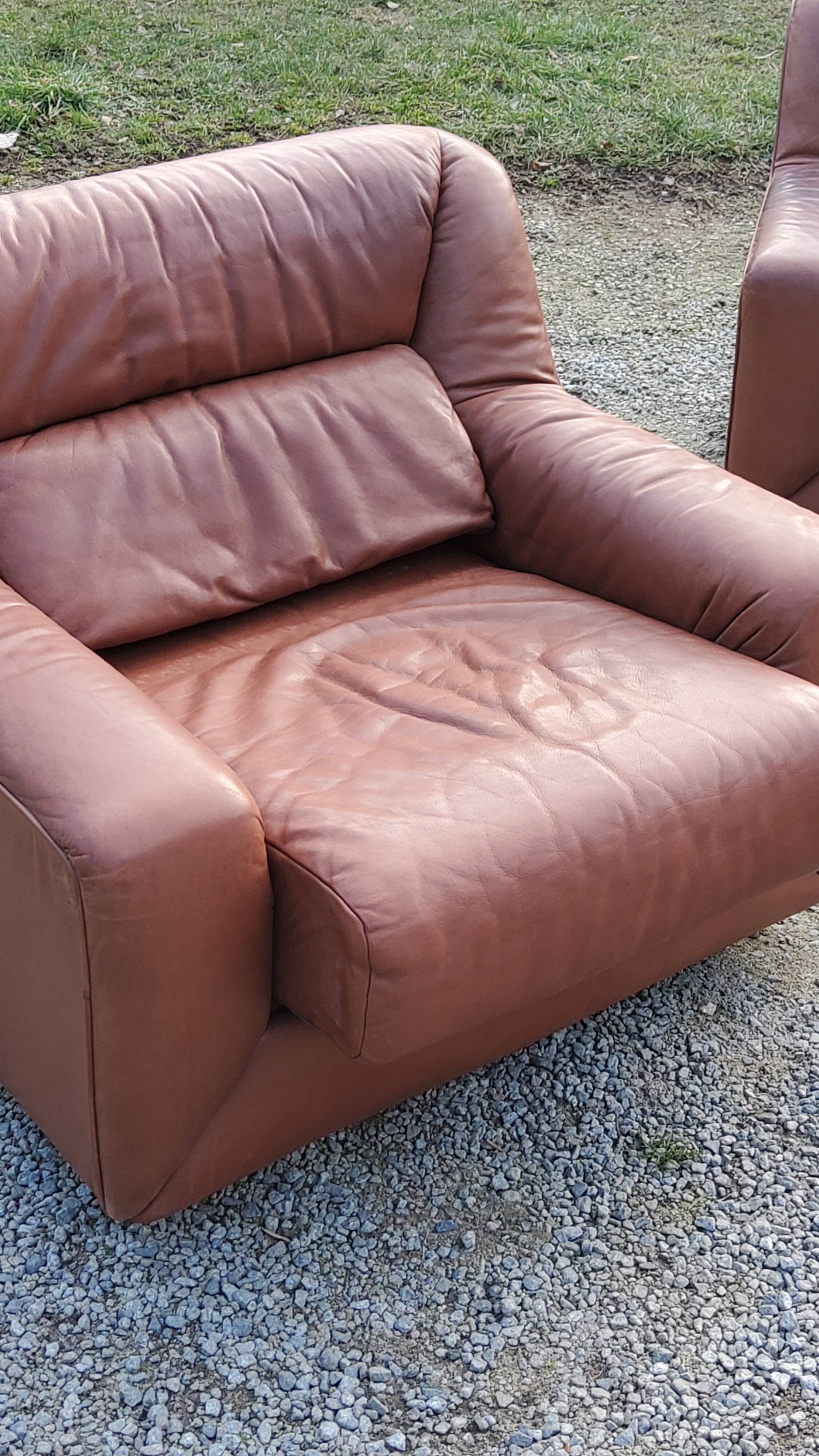 Pair of armchairs and De Sede sofa in cognac leather from the 70s/80s