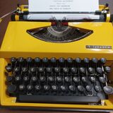 Typewriter Triumph Adler Tippa 1970