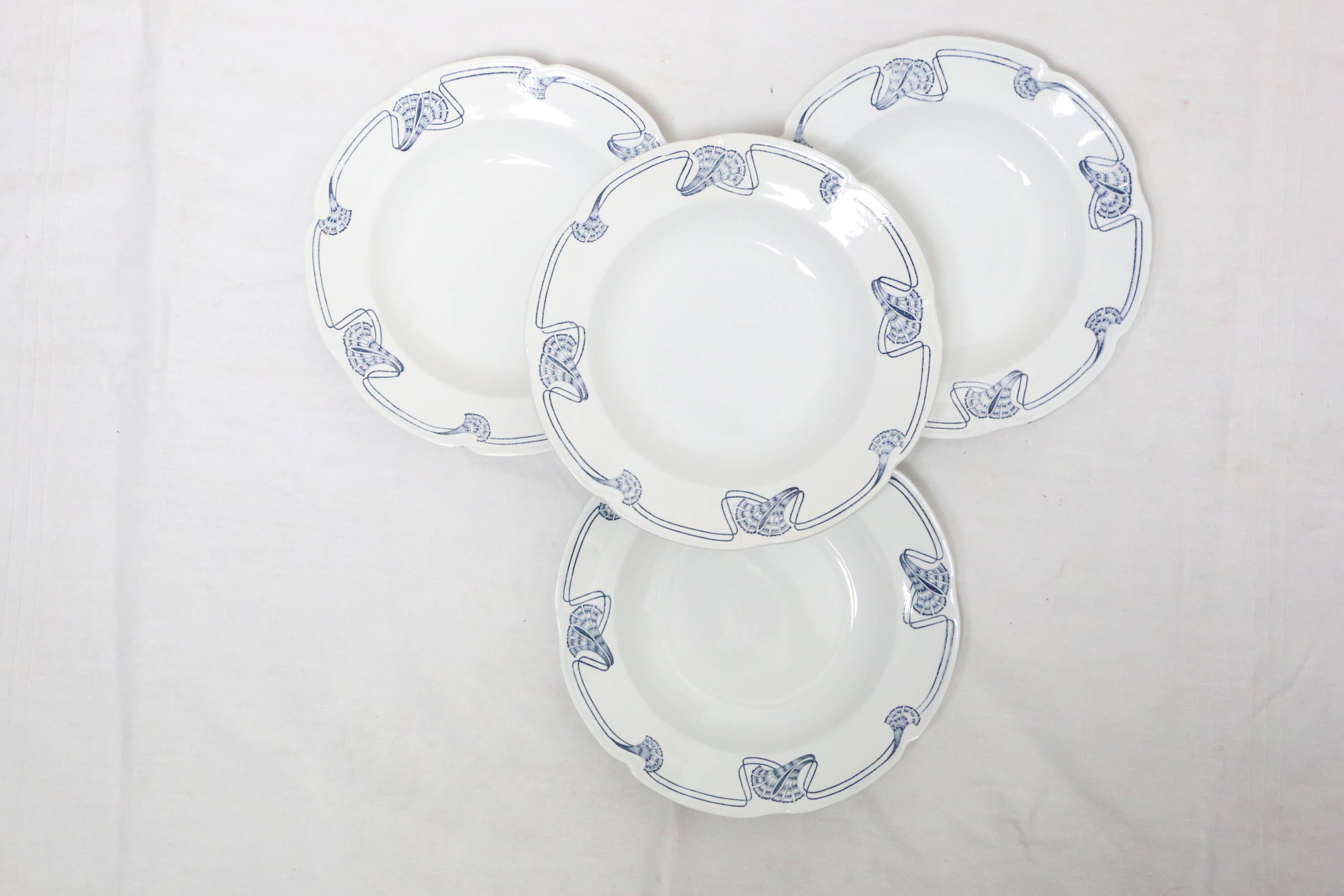 Deep plates x4, Onnaing, Algéciras model, Granite, 19th century