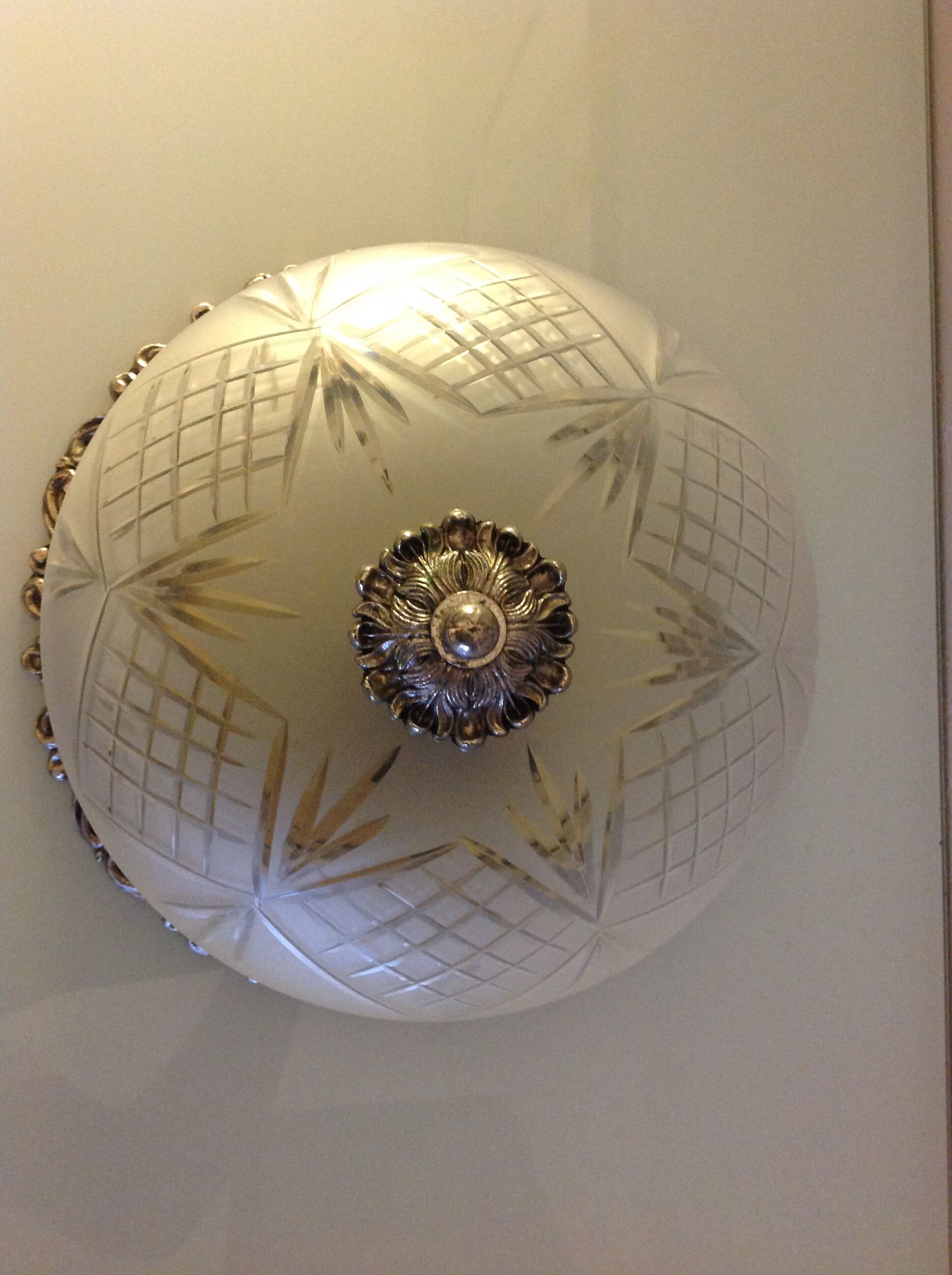 Engraved sandwind glass globe art deco style