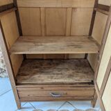 Armoire parisienne