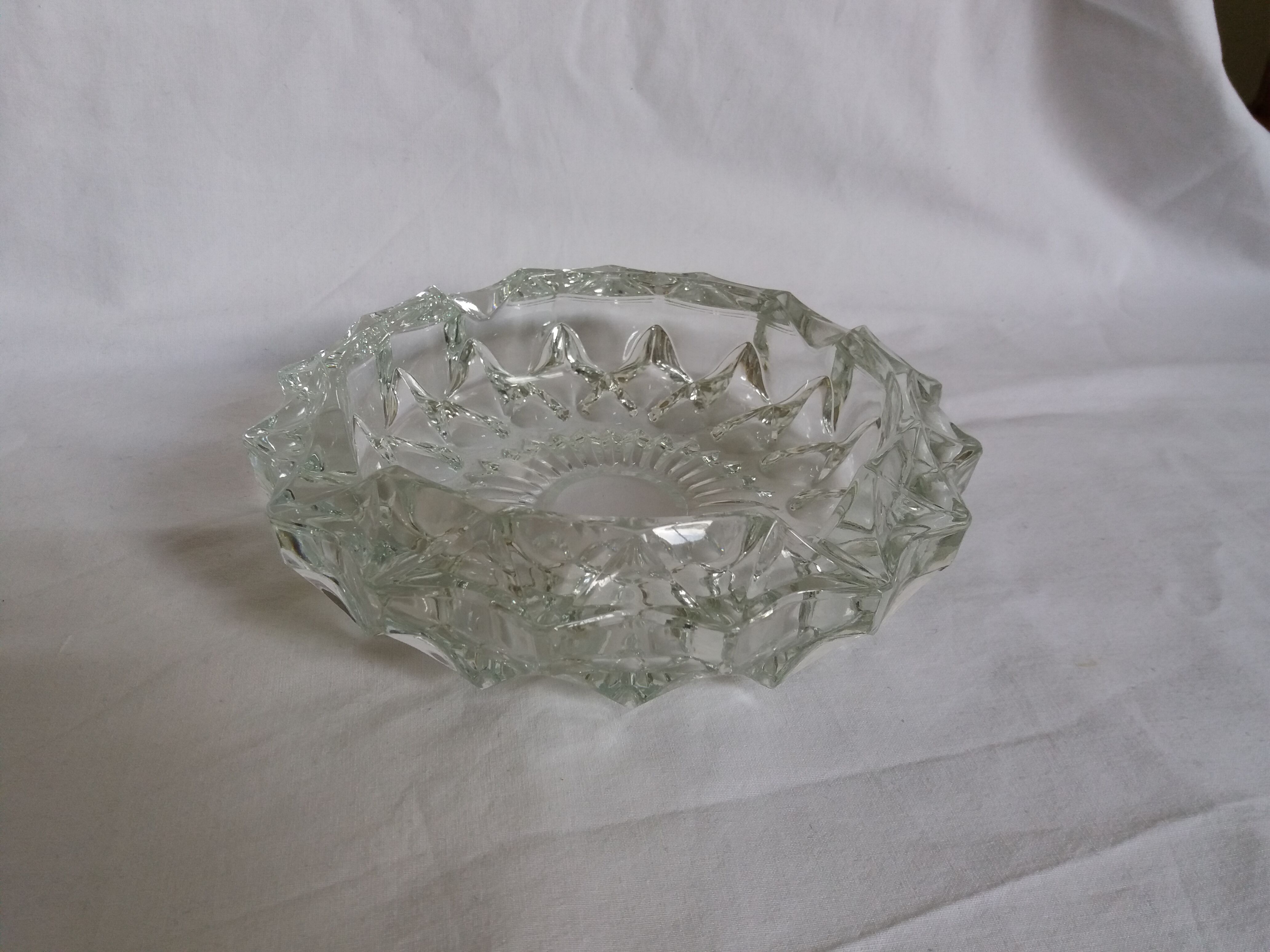 Empty glass ashtray large format pocket