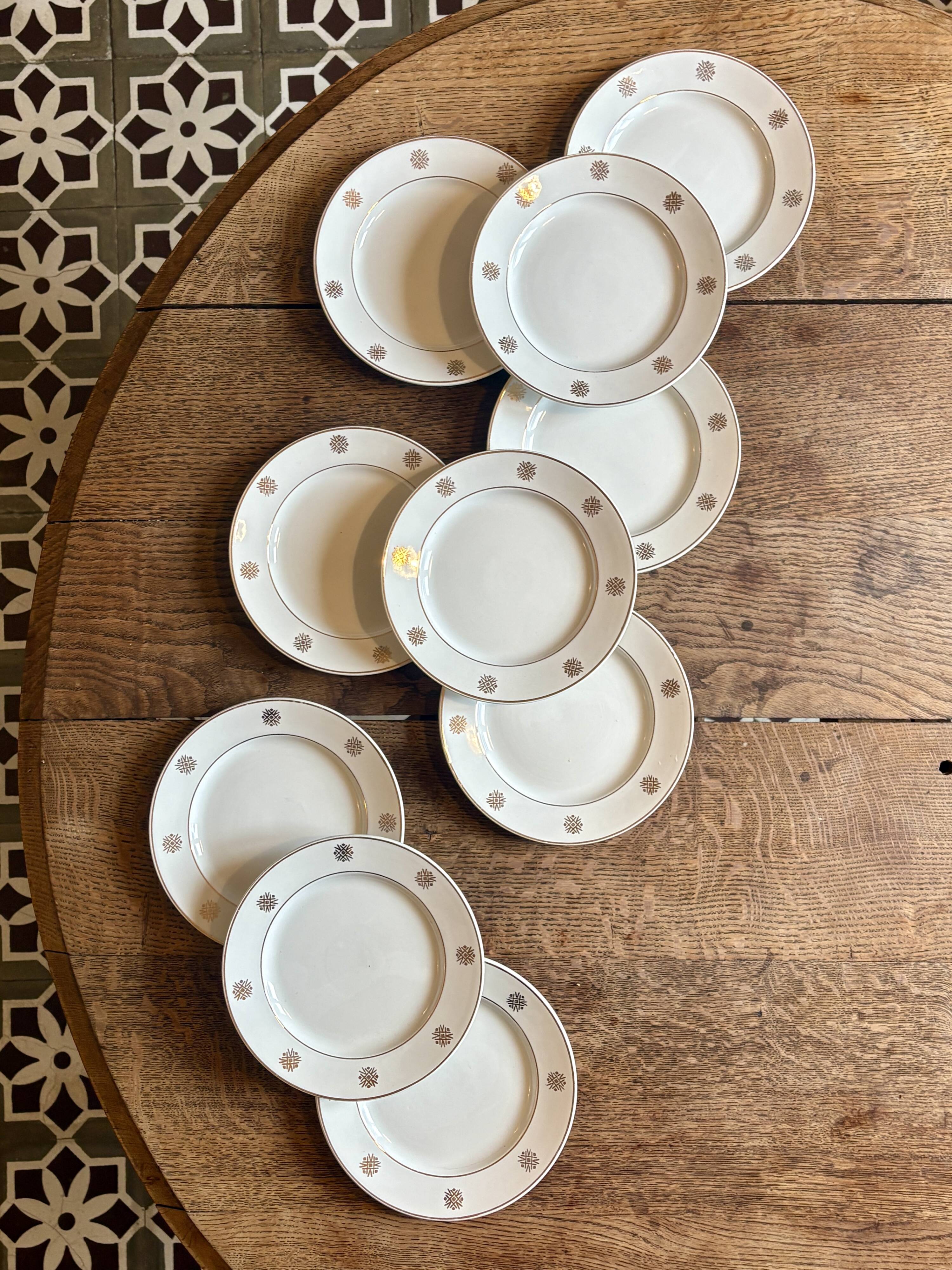 Lot de 10 assiettes à dessert vintage blanches et dorées