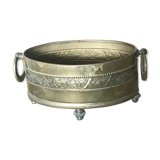 Small oval brass garden cut