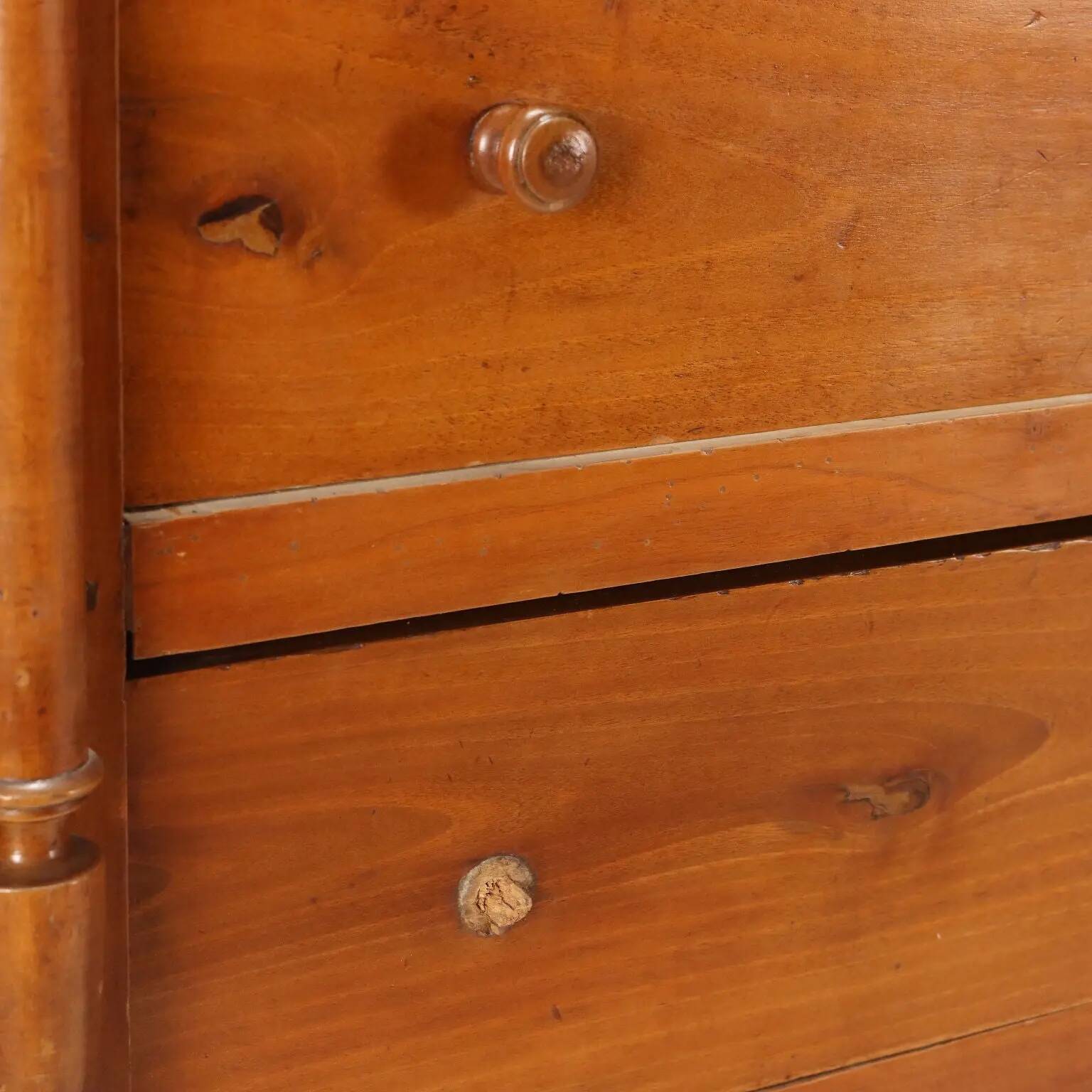 Commode ancienne Umbertino en noyer 5 tiroirs XX Century