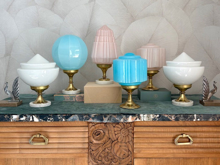 Lampe art déco 1930 avec globe en opaline bleu