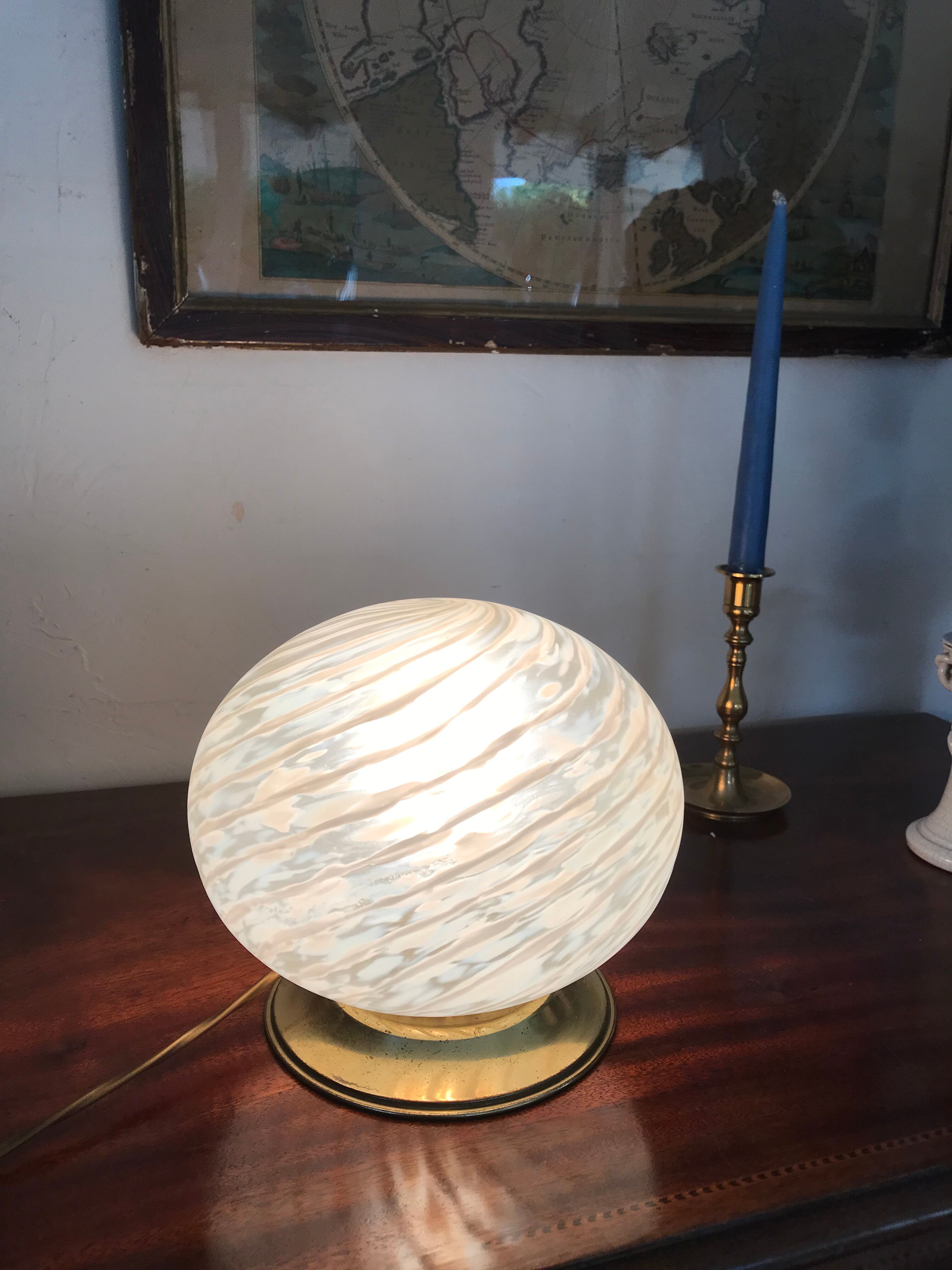Lampe laiton et verre de Murano vintage