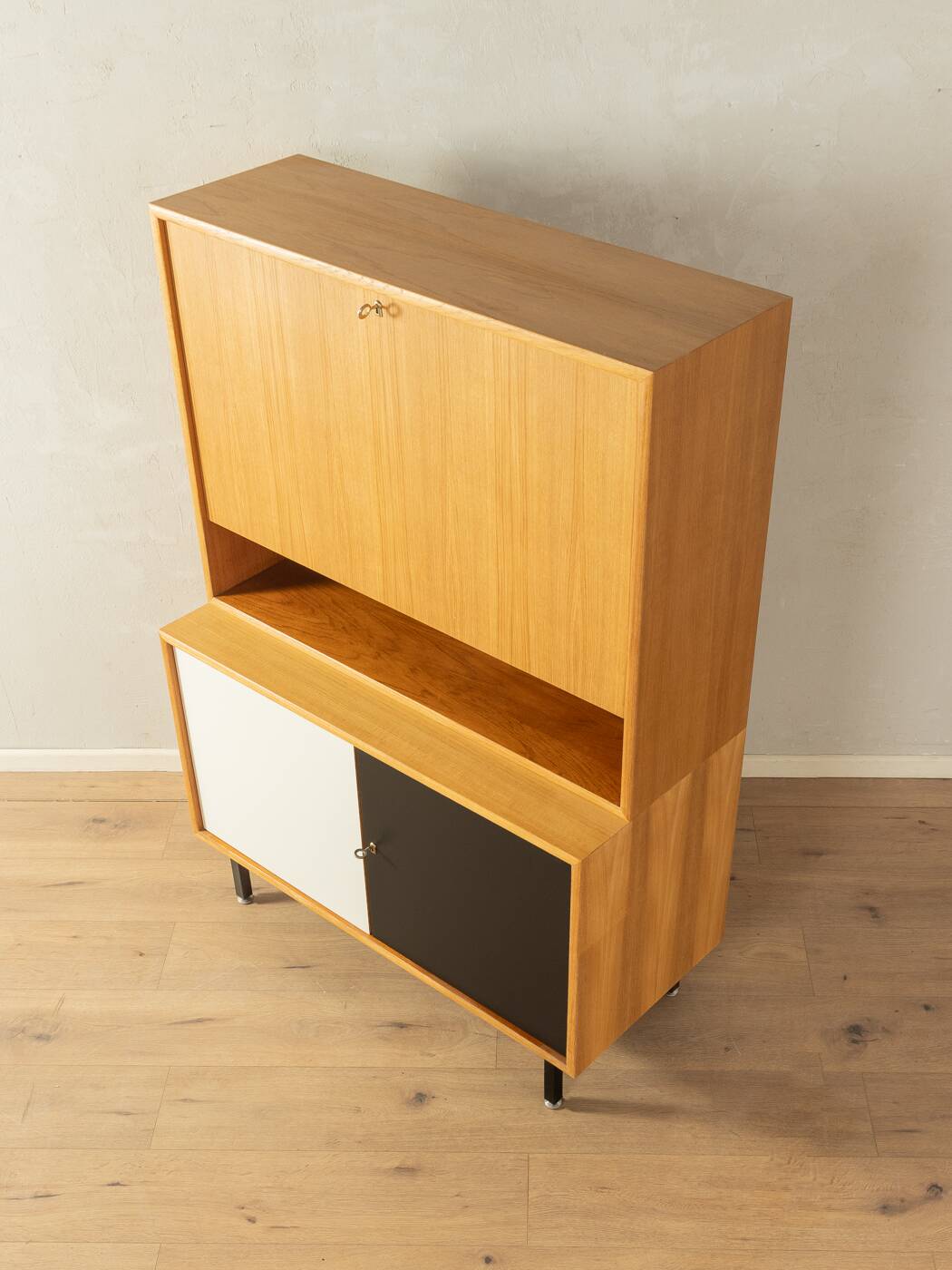 19602 Dresser, WK Möbel