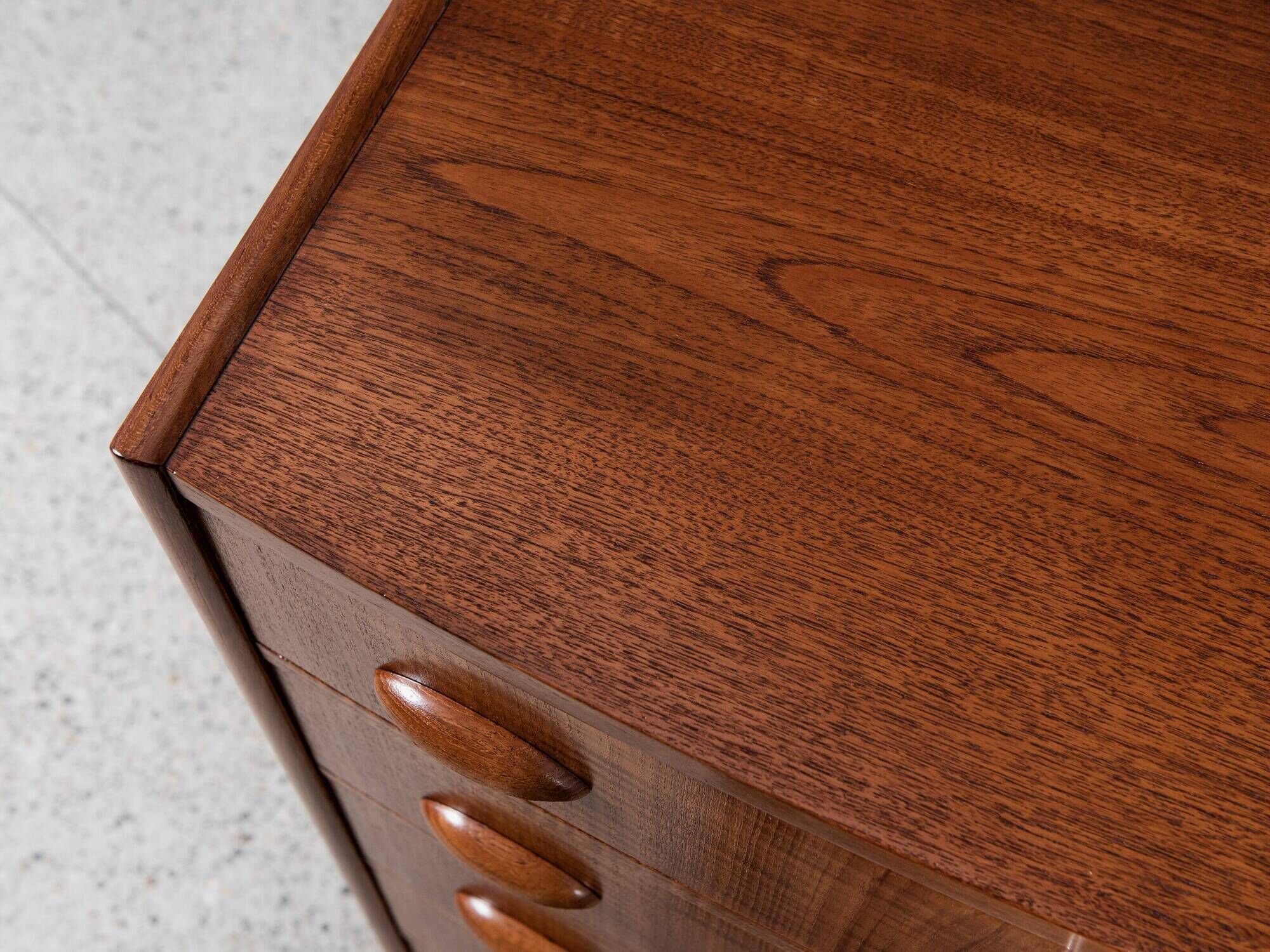 Midcentury Danish chest of 6 drawers in teak 1960s - bowed front