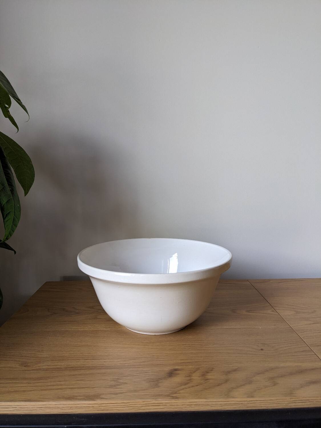 Ceramic salad bowl