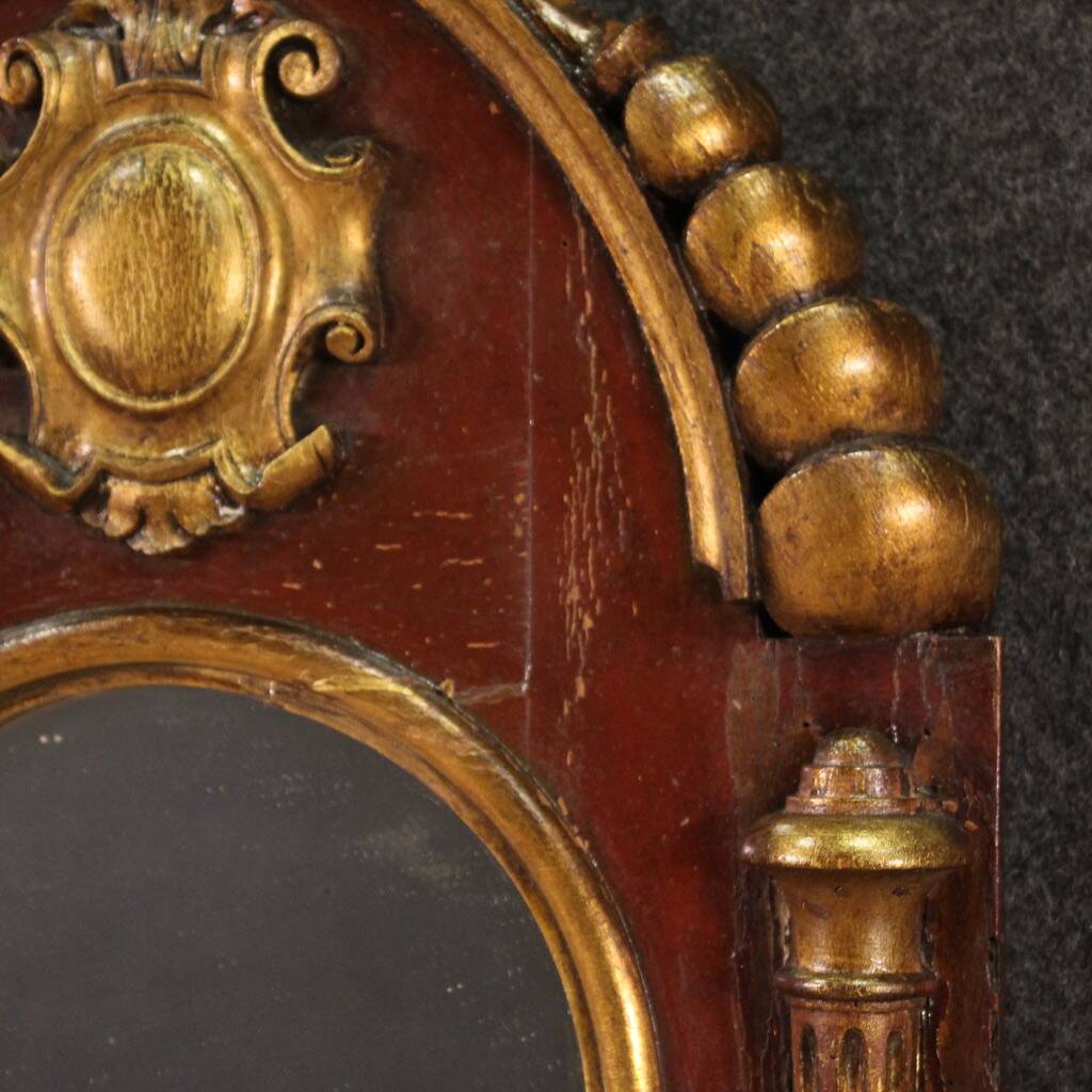 Paire de miroirs néogothiques du XXe siècle