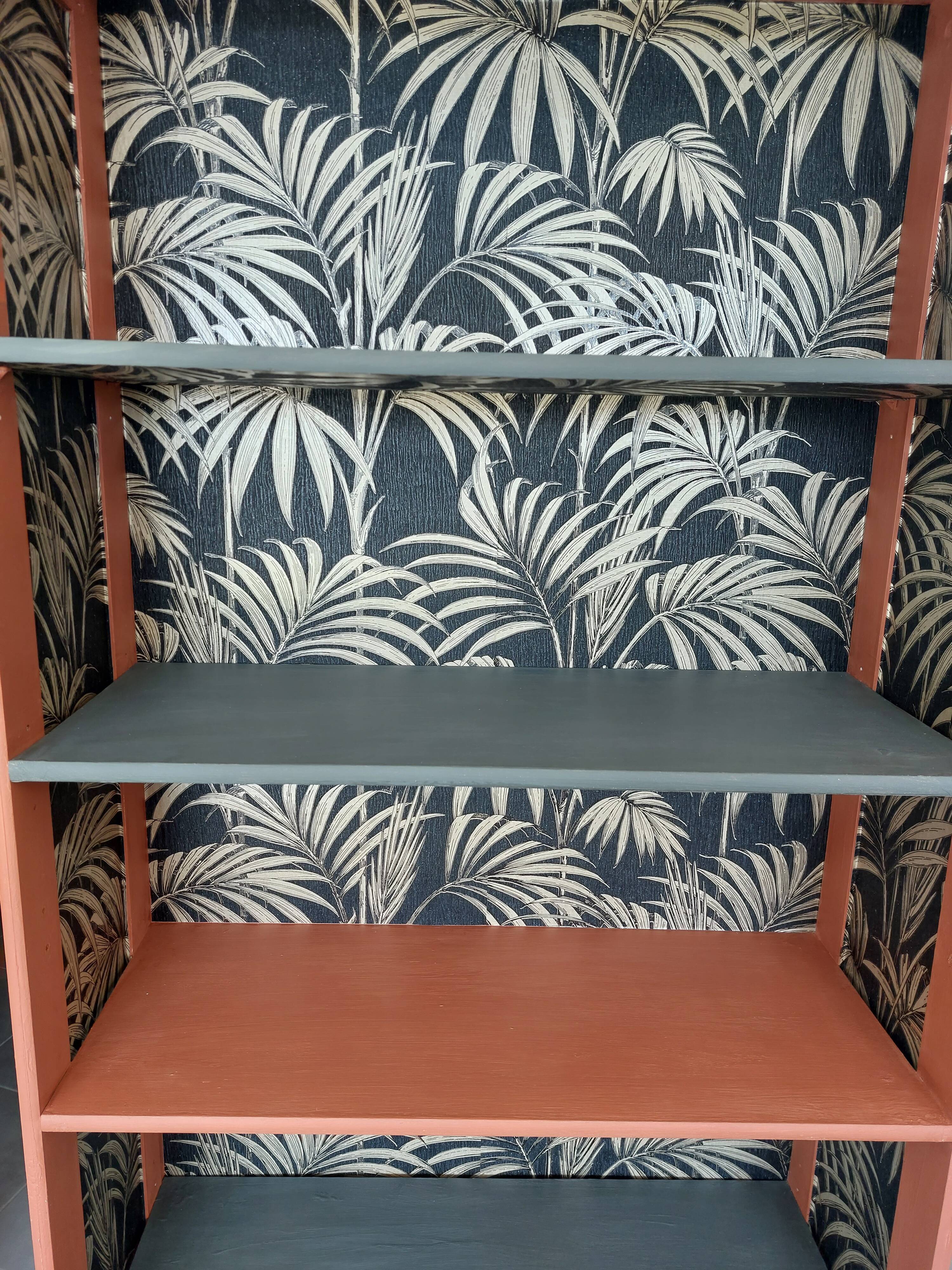 Wooden bookcase shelf