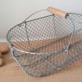 Metal wire basket