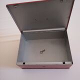 Keyed industrial metal body