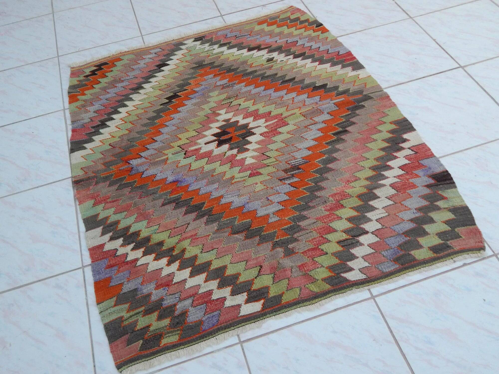 Vintage Turkish kilim, handwoven, 100x120 cm.