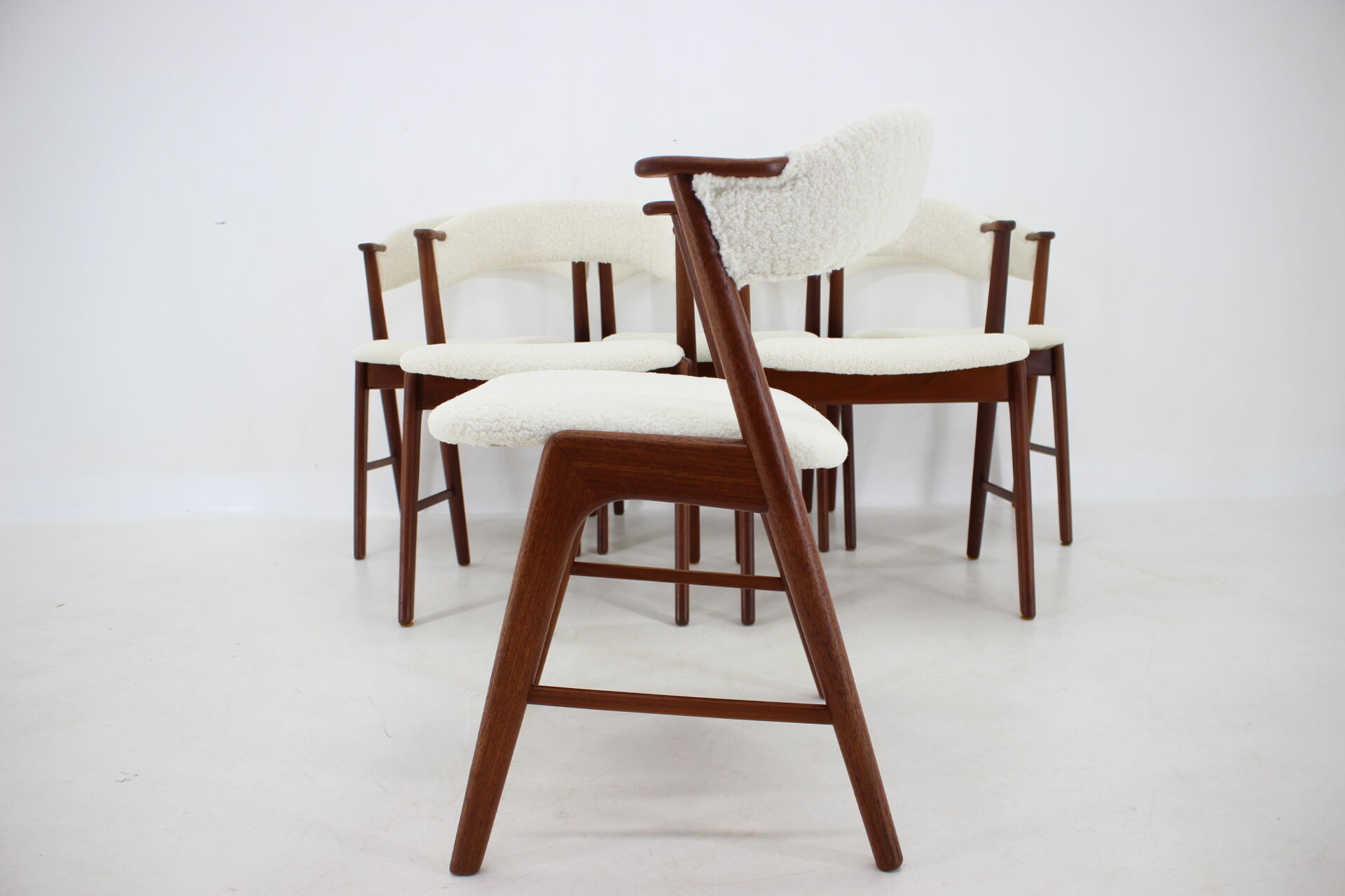 6 chairs in sheepskin fabric upholstery denmark