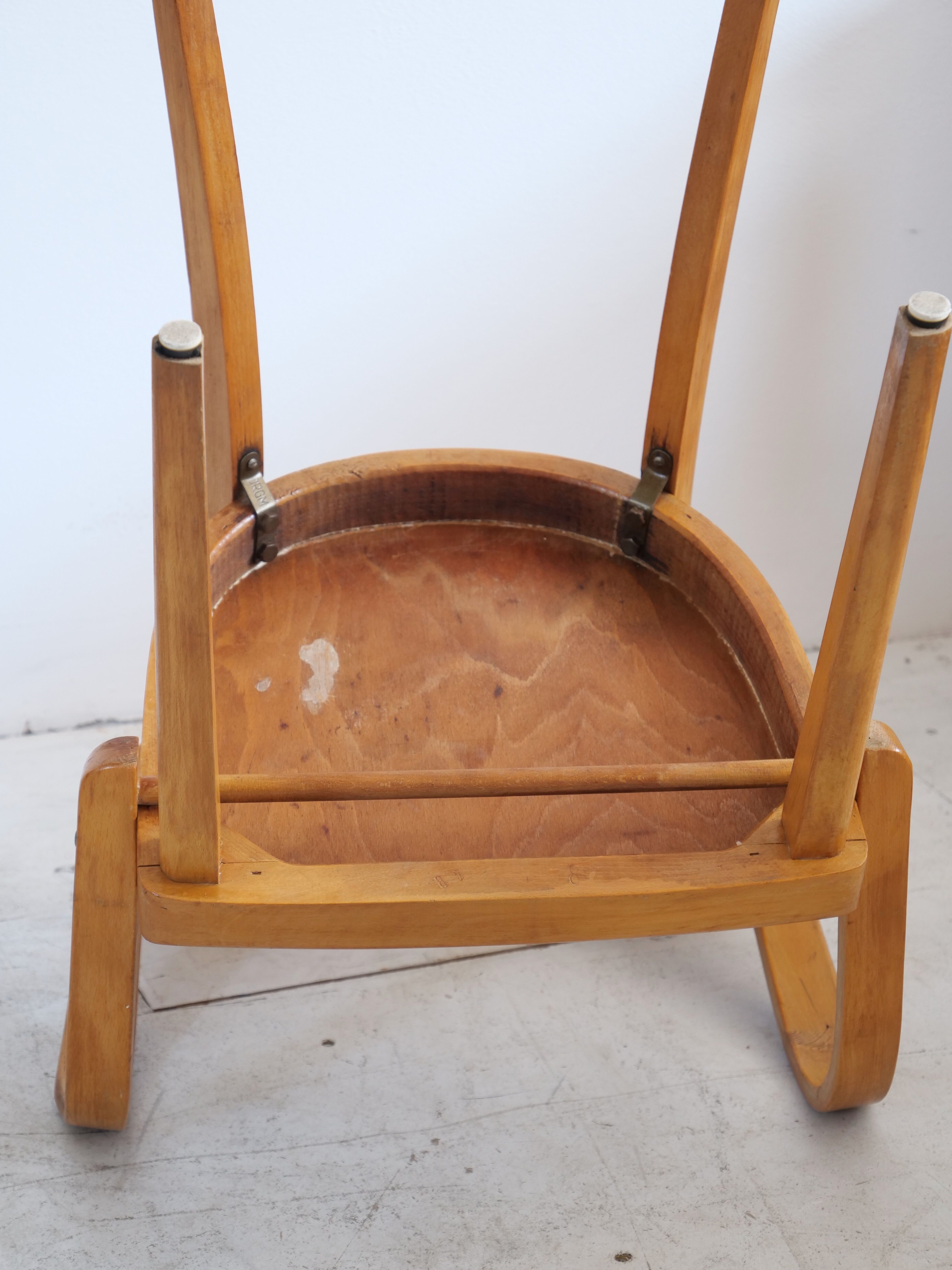 Chaise en bois 1930