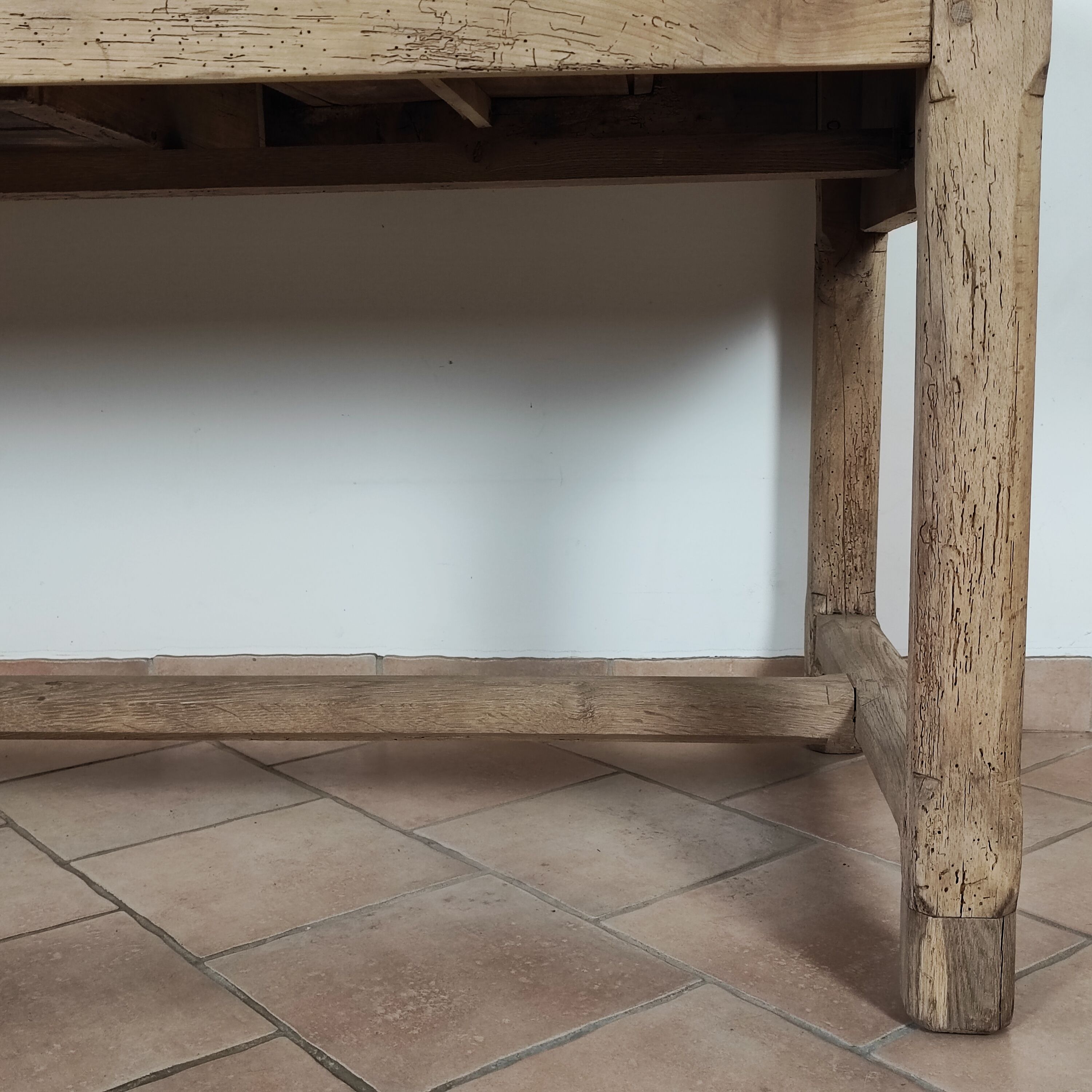 Farmhouse table