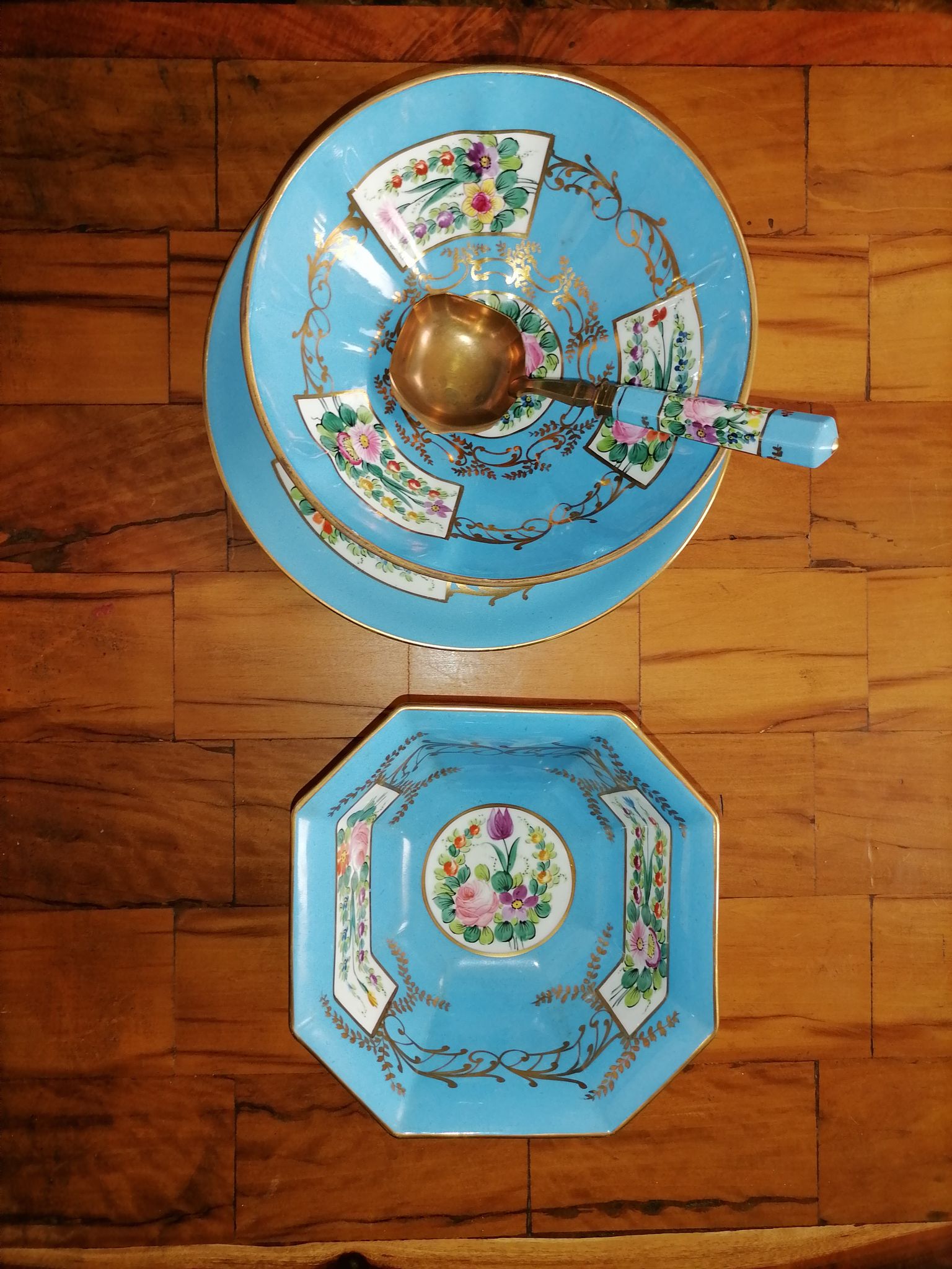 set of 4-piece dessert service pie dish, compotier, fruit cut and shady floral décor