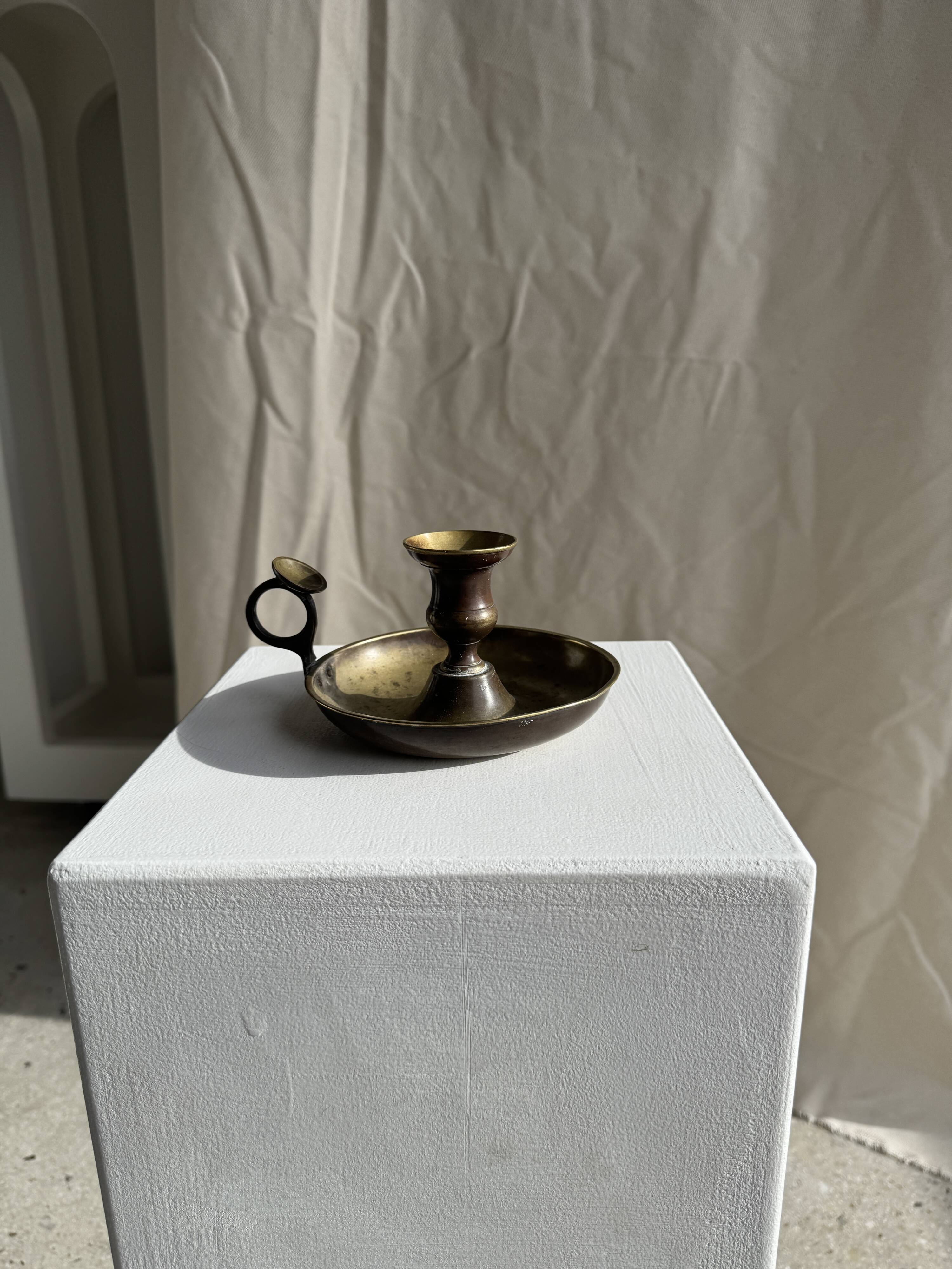 Antique blackened gold hand candlestick H8 D13.5