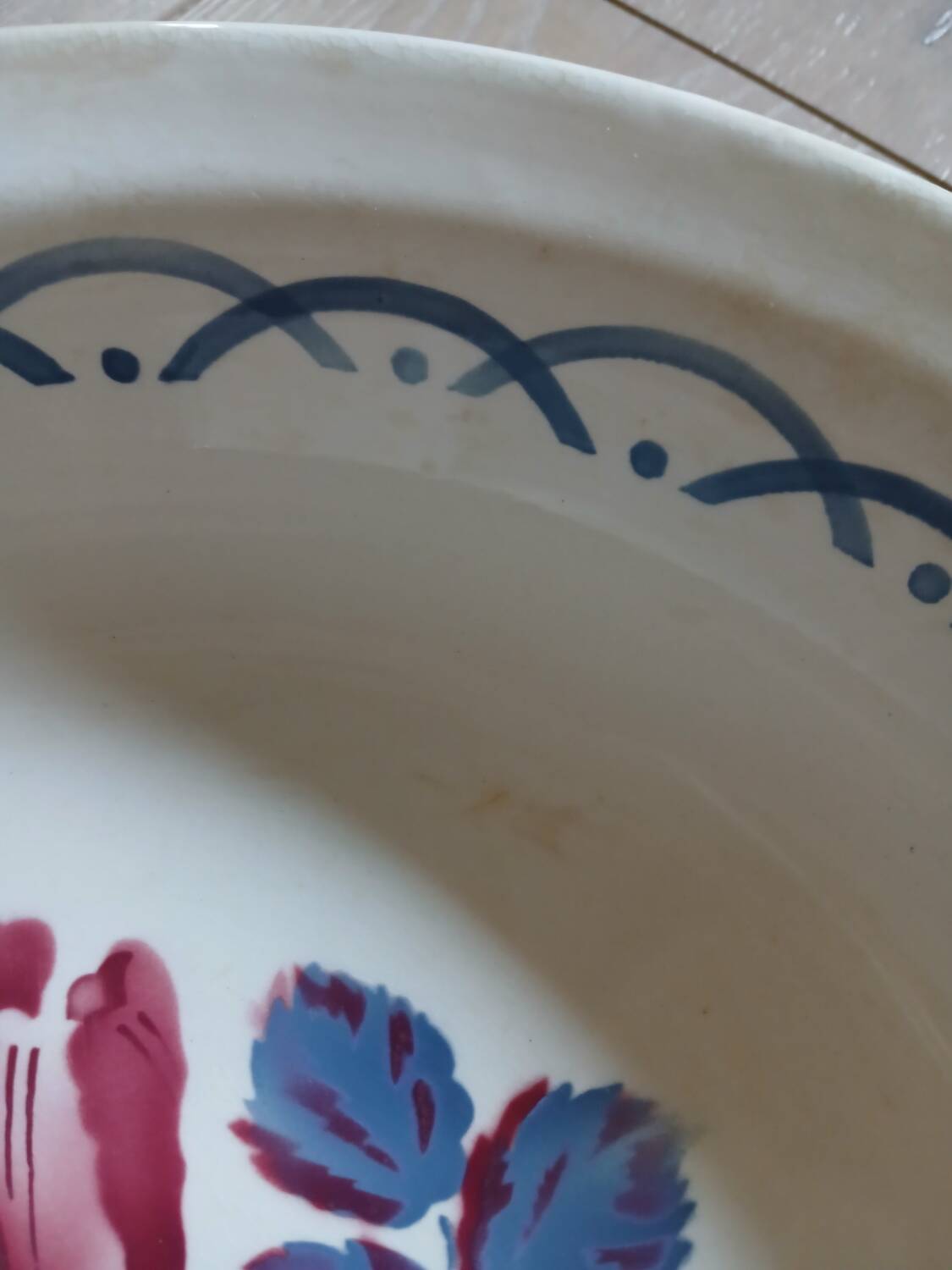 Old Digoin and Sarreguemines dish, "Cannes" model