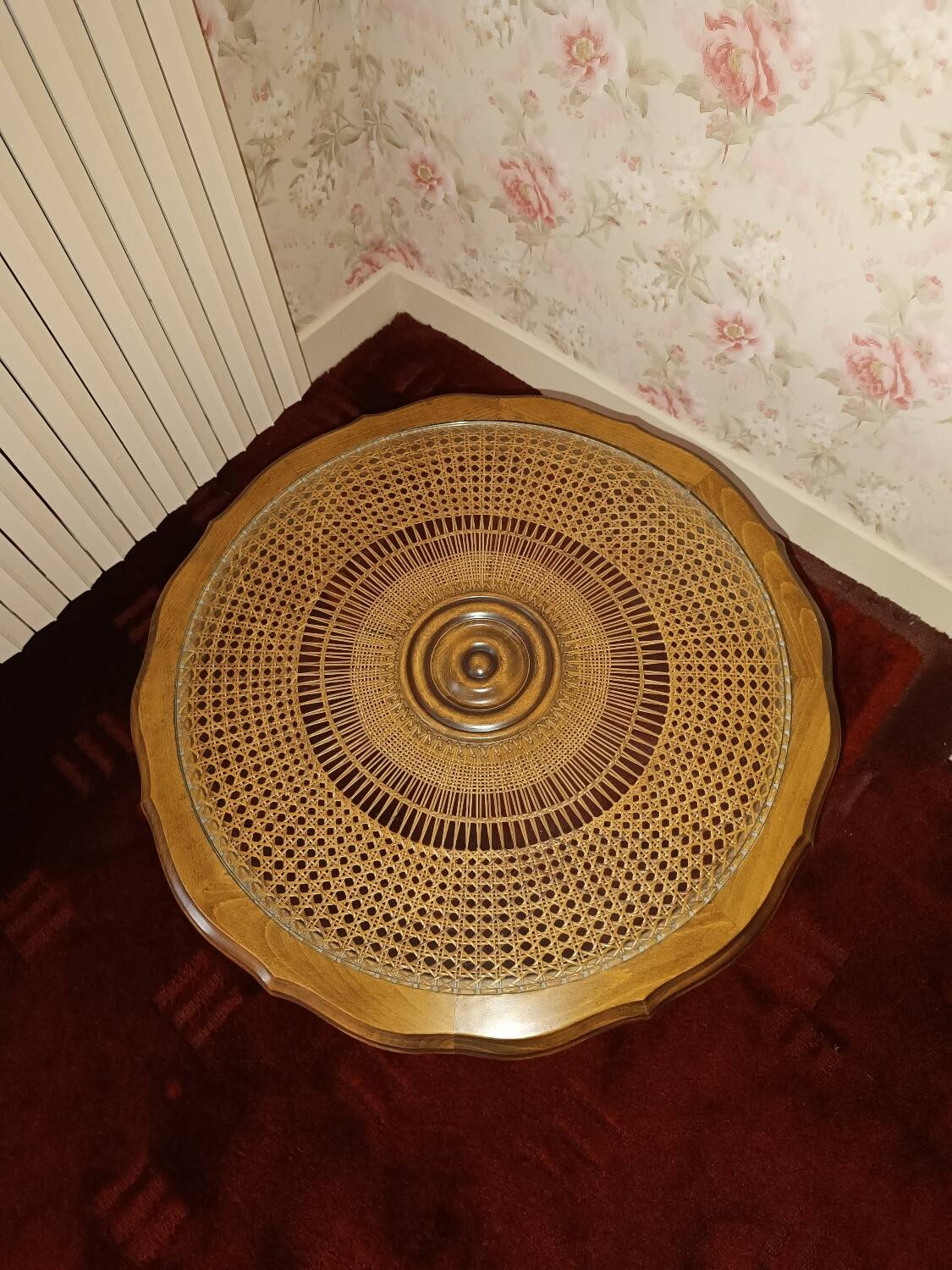 Vintage coffee table in solid wood and cane.