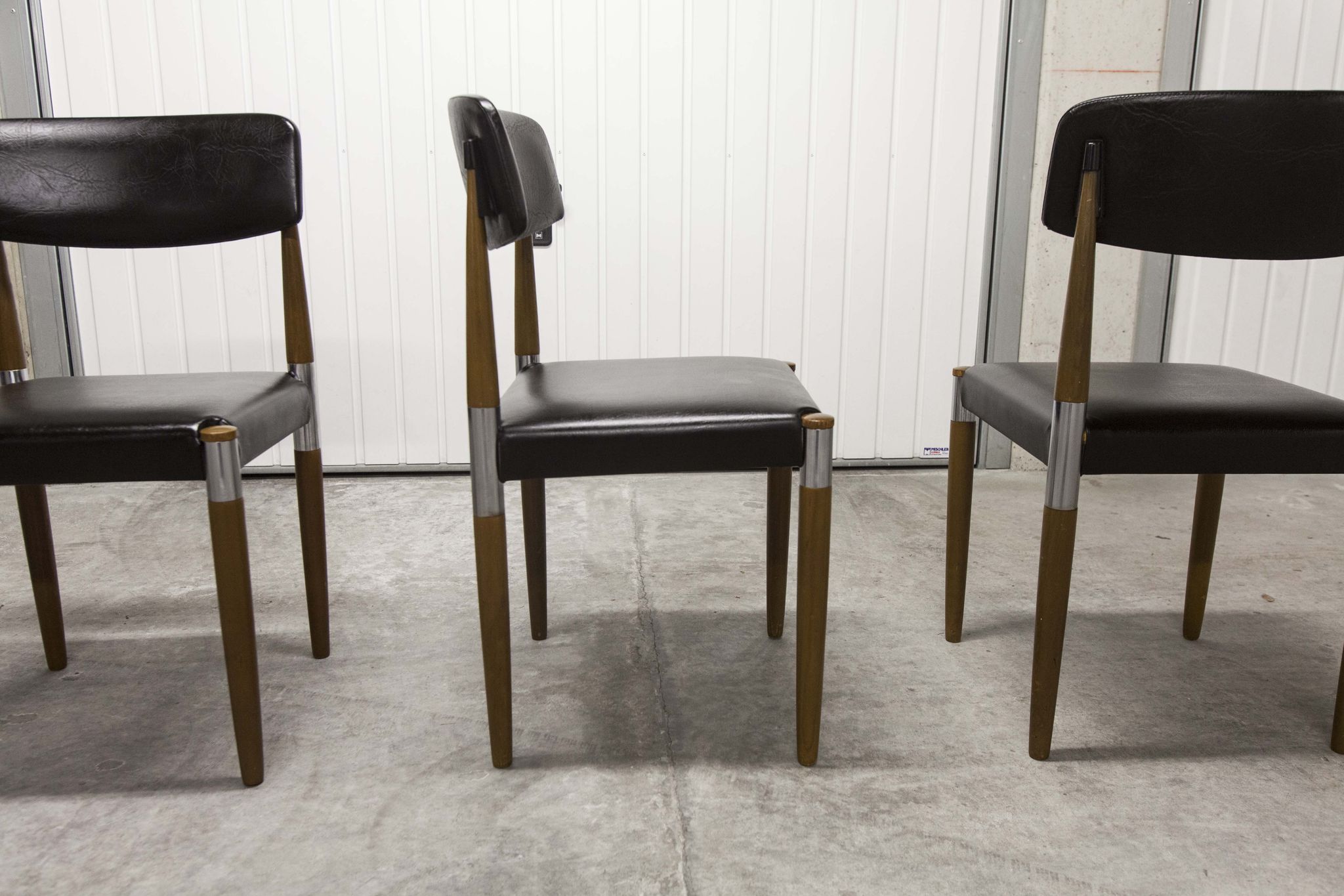 Lot of 4 Scandinavian chairs feet fused wood 60's
