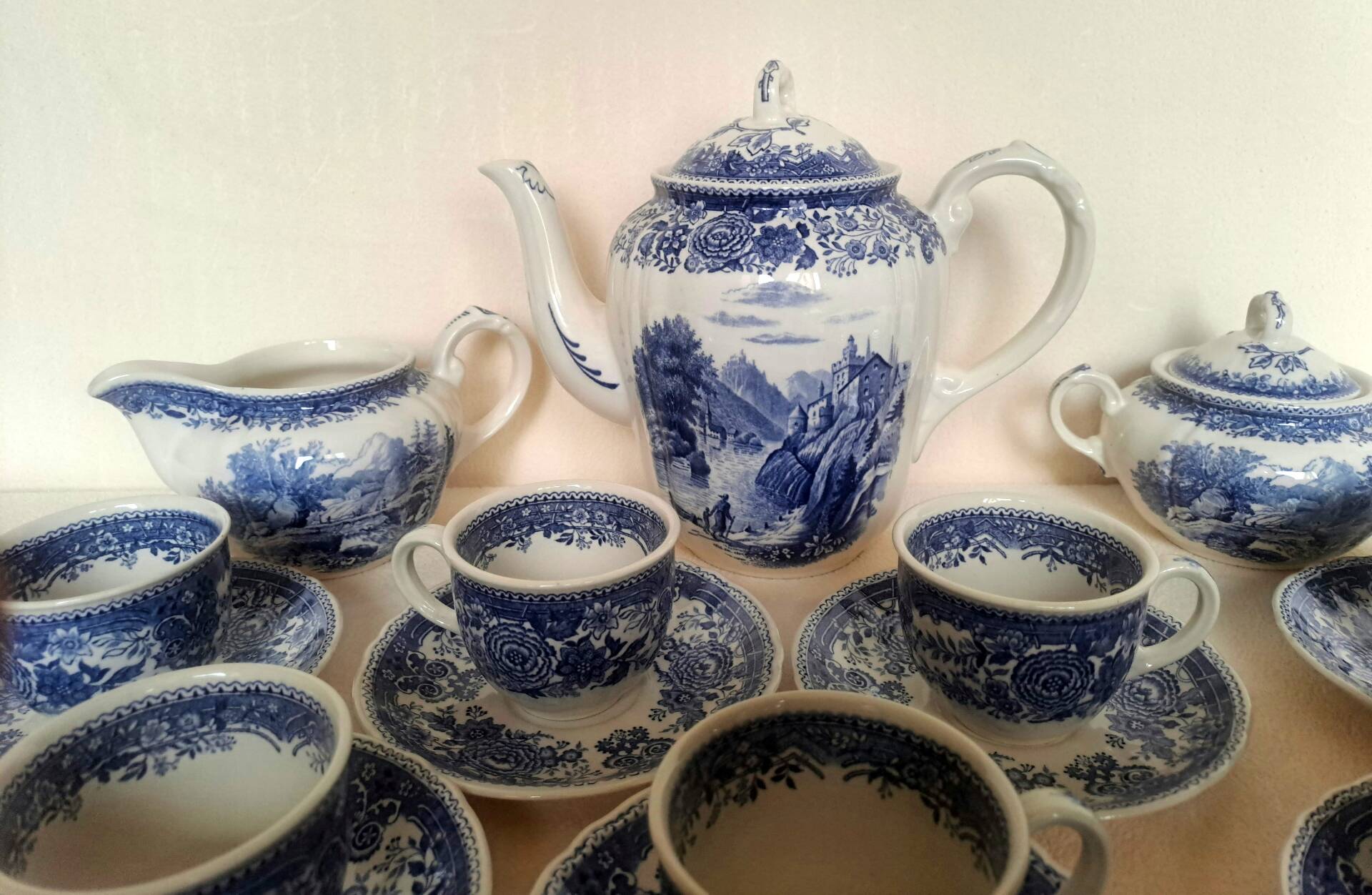 Coffee service Villeroy and Boch model Burgenland