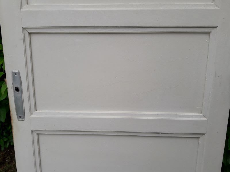 Porte vintage panneautée
