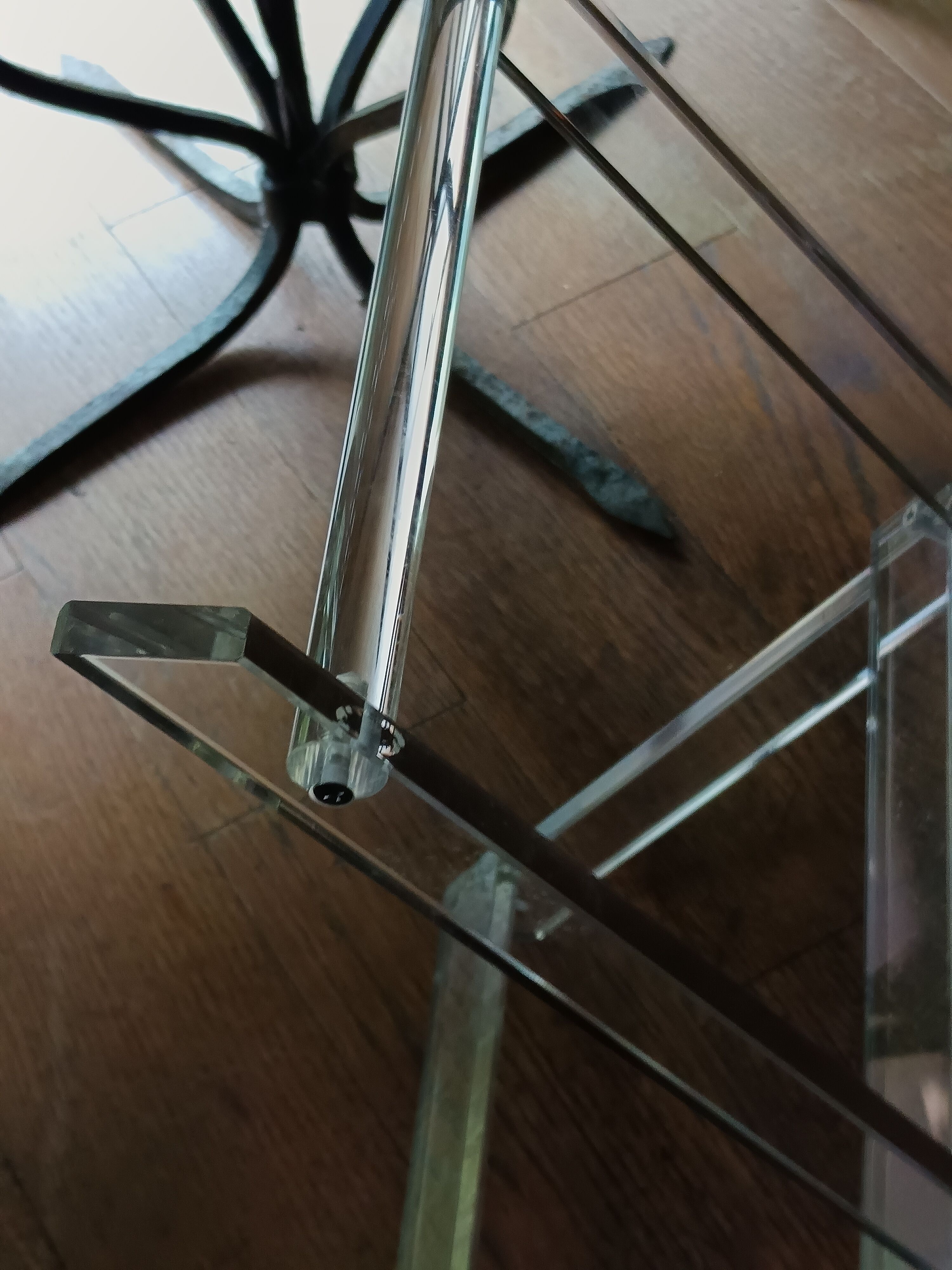 Folding side table in plexiglass with removable top – Vintage design