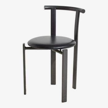 Chaise à cadre métallique de style postmoderne mk9170