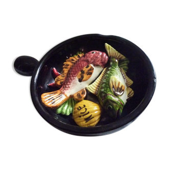 Plate caquelon in vintage slurry style Vallauris theme fish