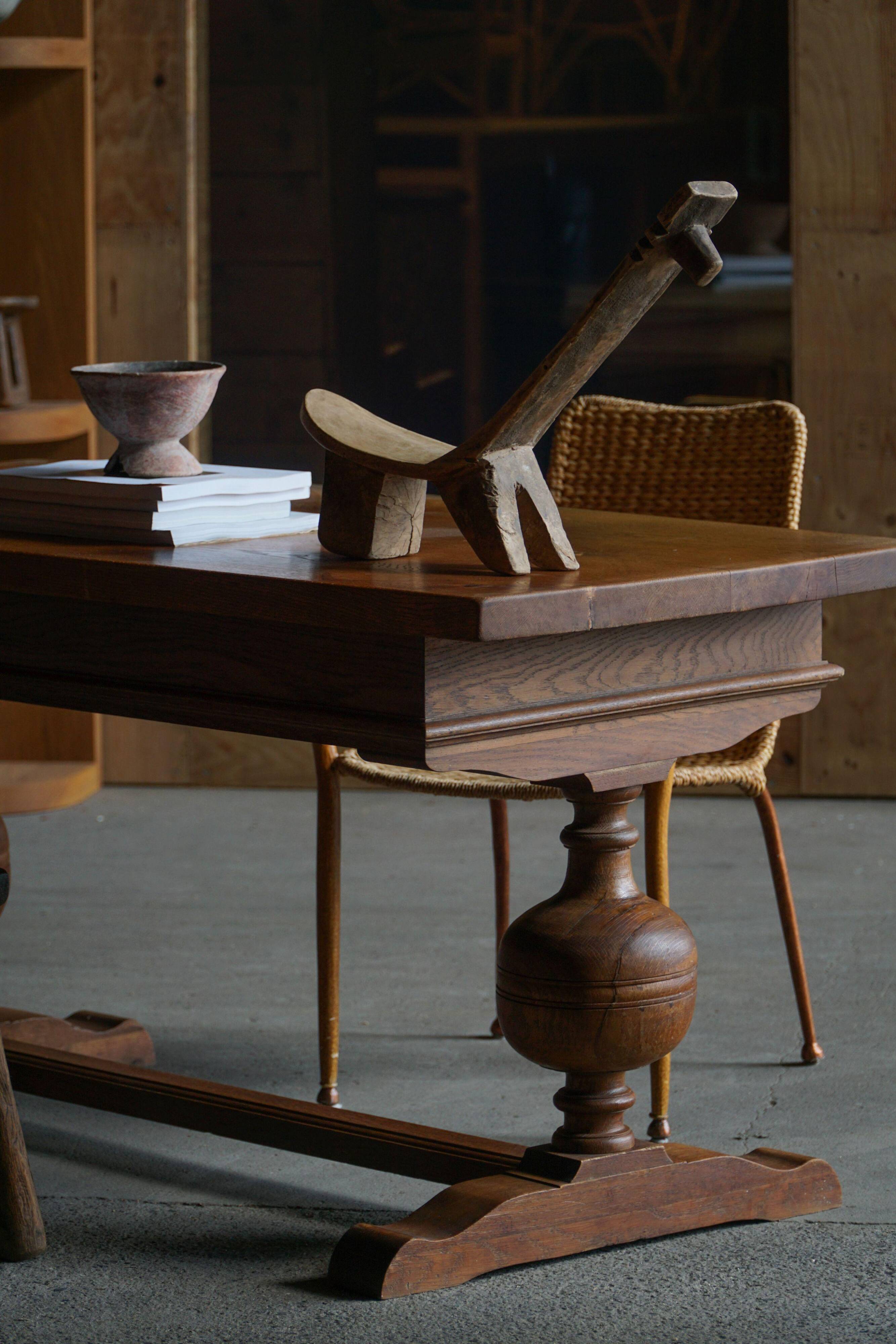 Baroque writing desk from the 1920s in solid oak, by a Danish cabinetmaker.