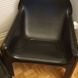 Lot by Gae Aulenti for Kartell: 2 Armchairs 4794 + 1 Table 4894