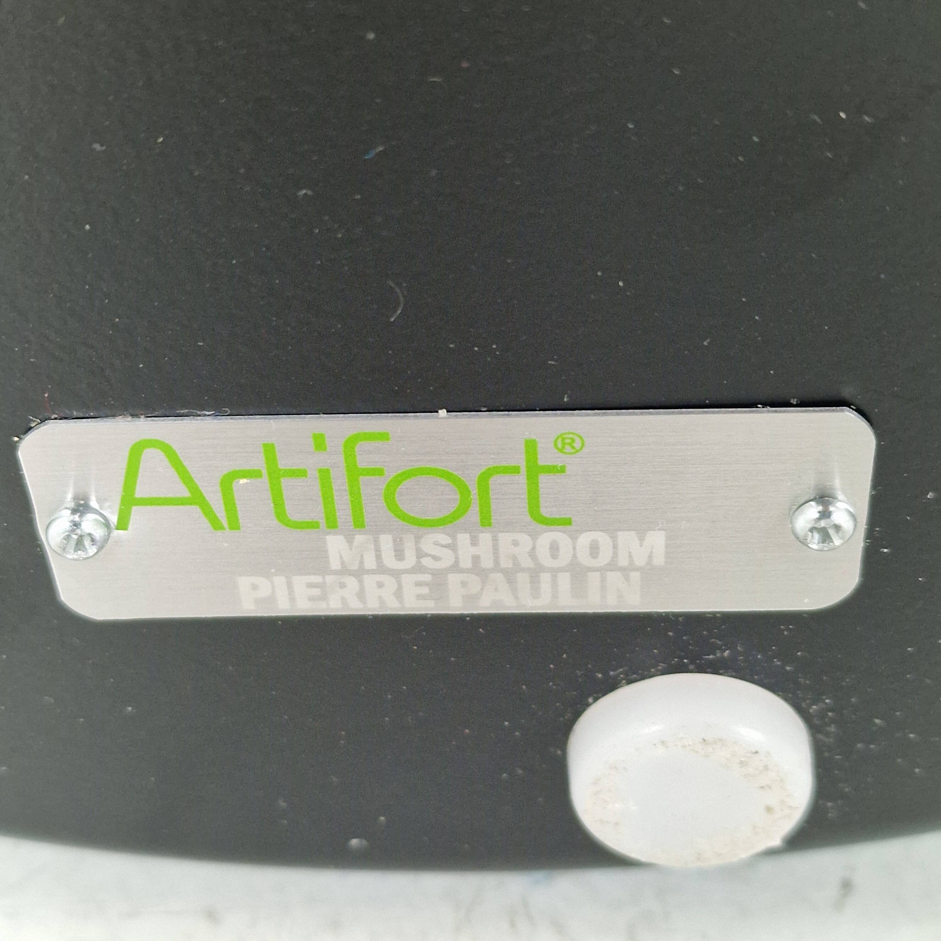 "Mushroom" Ottoman or Poof (Model F560) by Pierre Paulin for Artifort