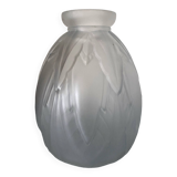 Art Deco vase (circa 1930) signed Etaleune Paris France leaf patterns