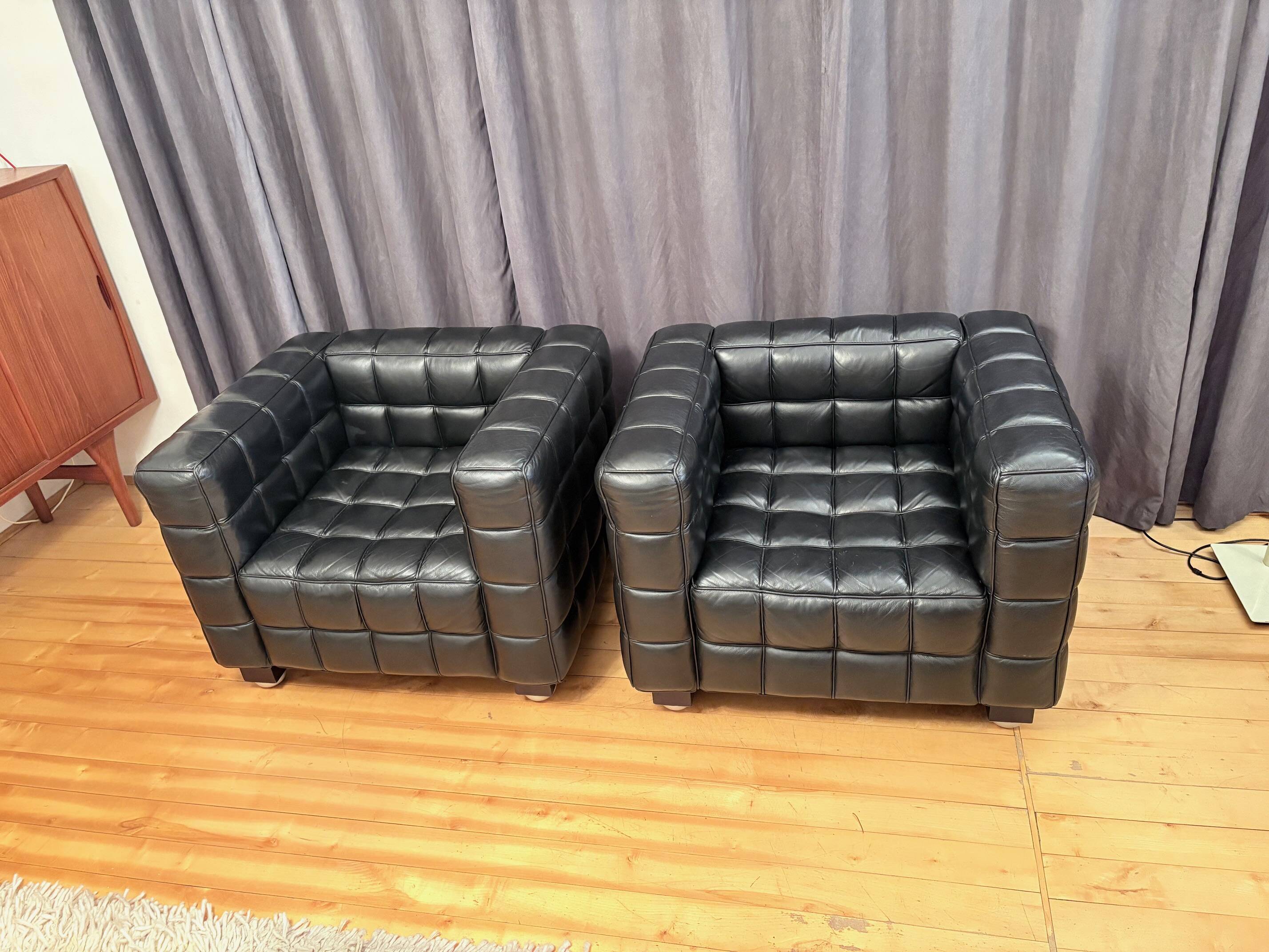 Paire de fauteuils Kubus 8020, conçus par Josef Hoffmann, Wittmann, Autriche
