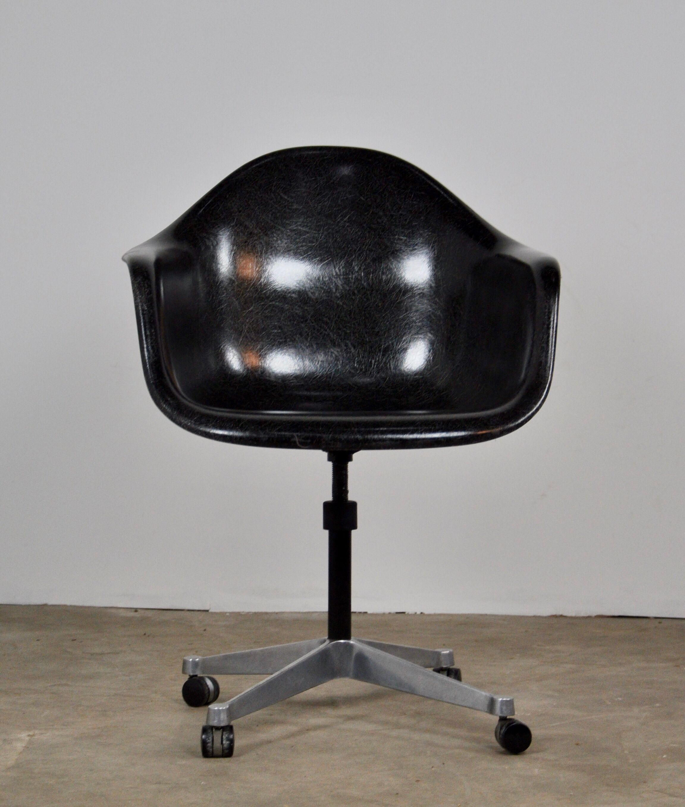 Armchairs by Charles Eames for Herman Miller  1977