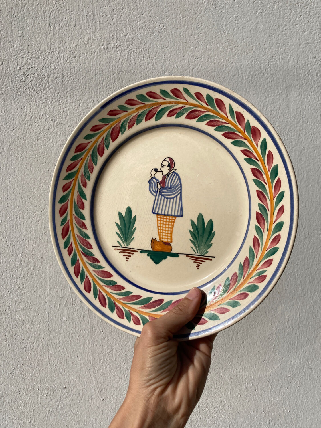 6 Quimper plates with old ceramic characters