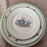 Pond patterned dish set