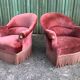 Duo de fauteuils vintage crapaud en velours saumon