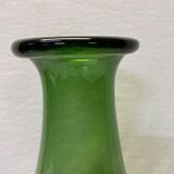 Vase en verre vert