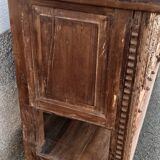 Coffre haut ancien en bois