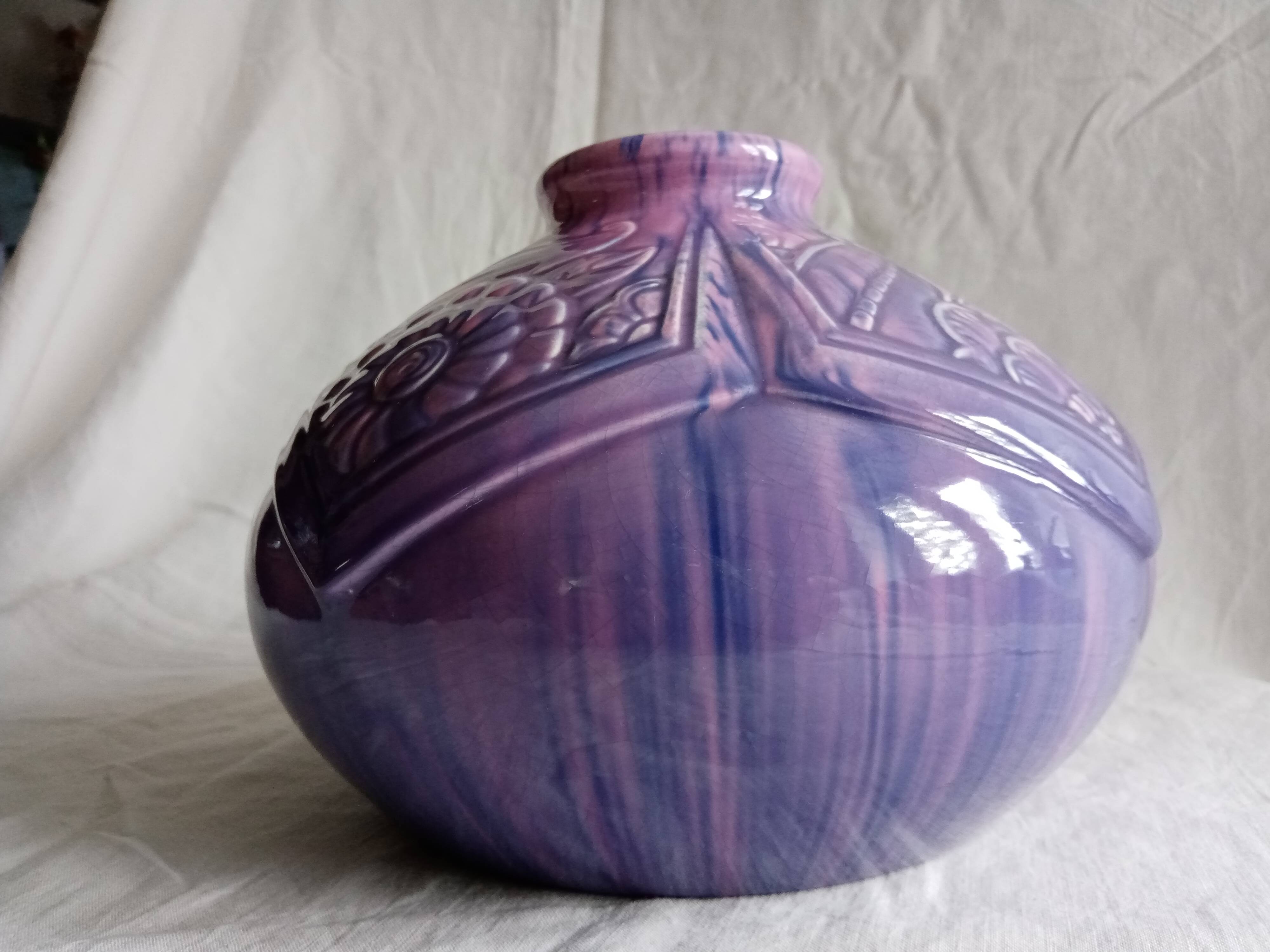 Large Art Deco period slip ball vase, Manufacture Lille Fives