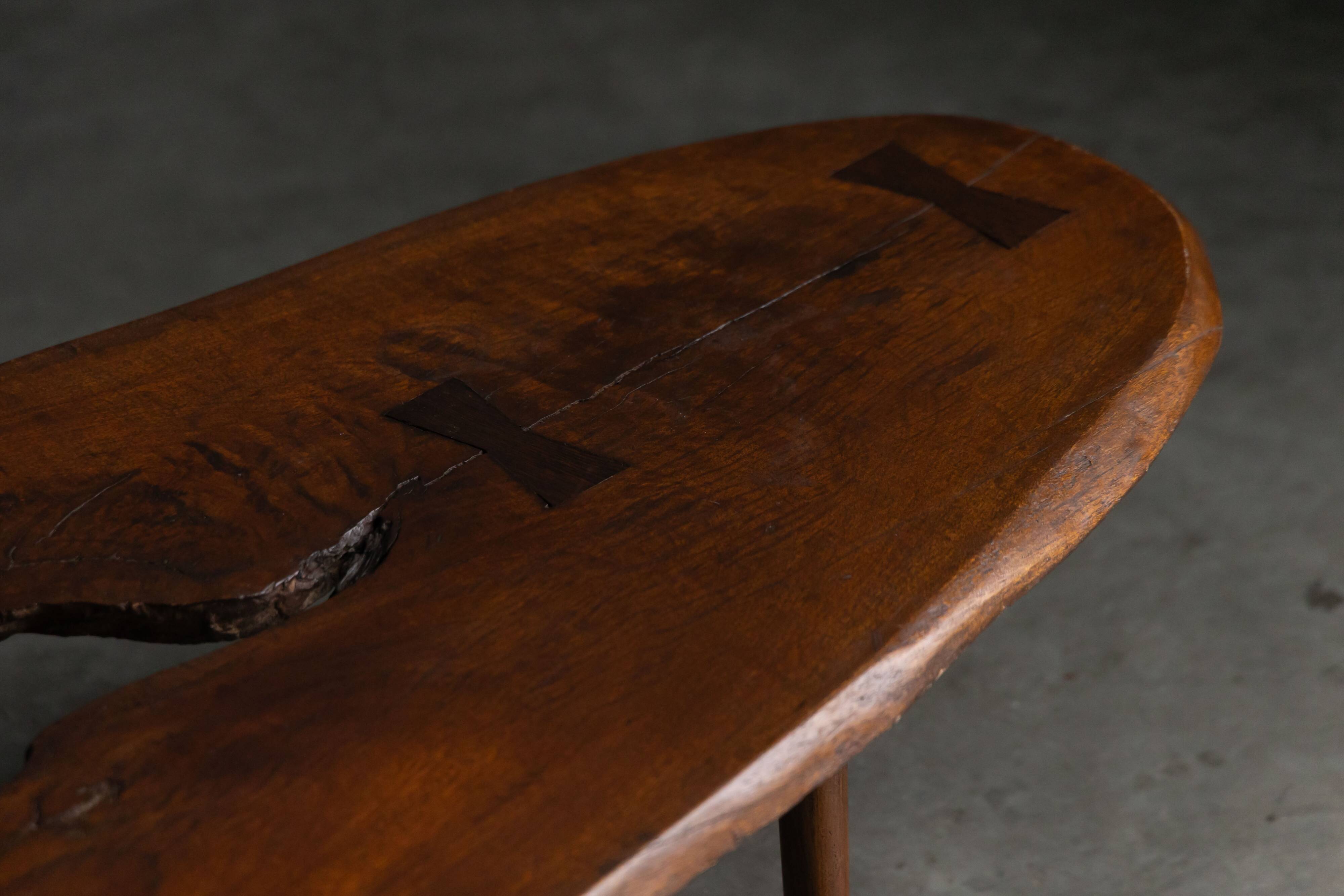 Table basse moderne organique avec vide naturel, France, milieu du 20e siècle