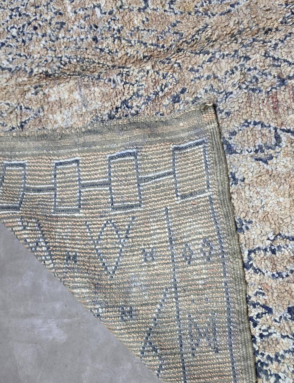 Vintage Beni M'Guild Rug - 300 x 218 cm