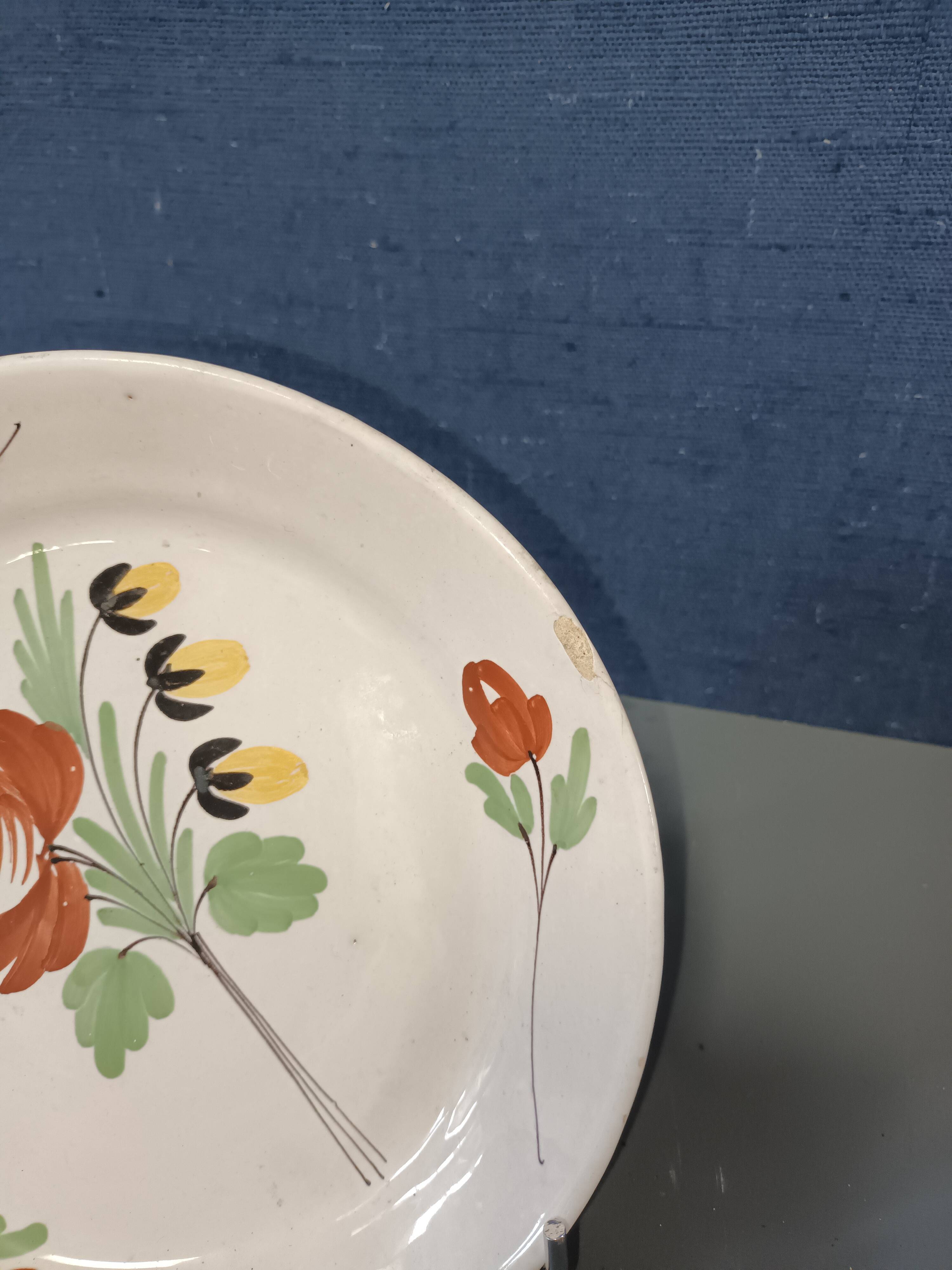 Hollow plate old earthenware