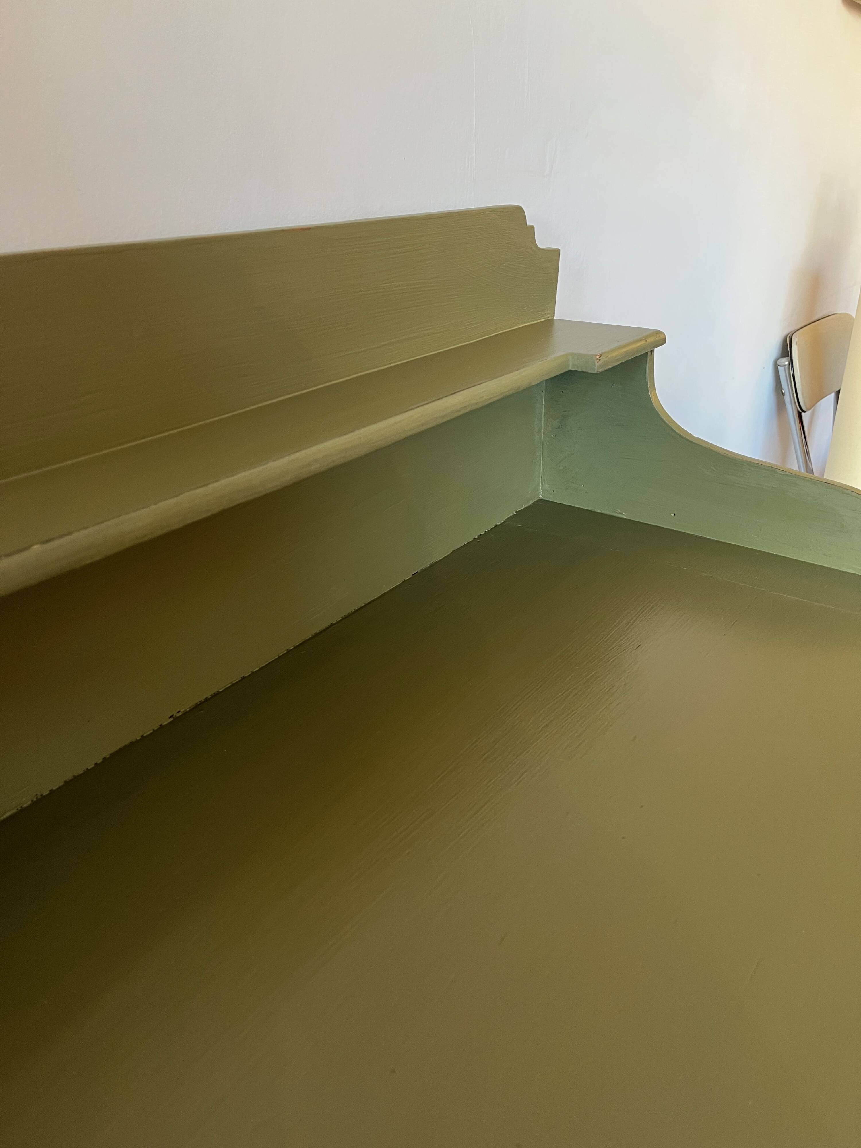 Green wooden dressing table