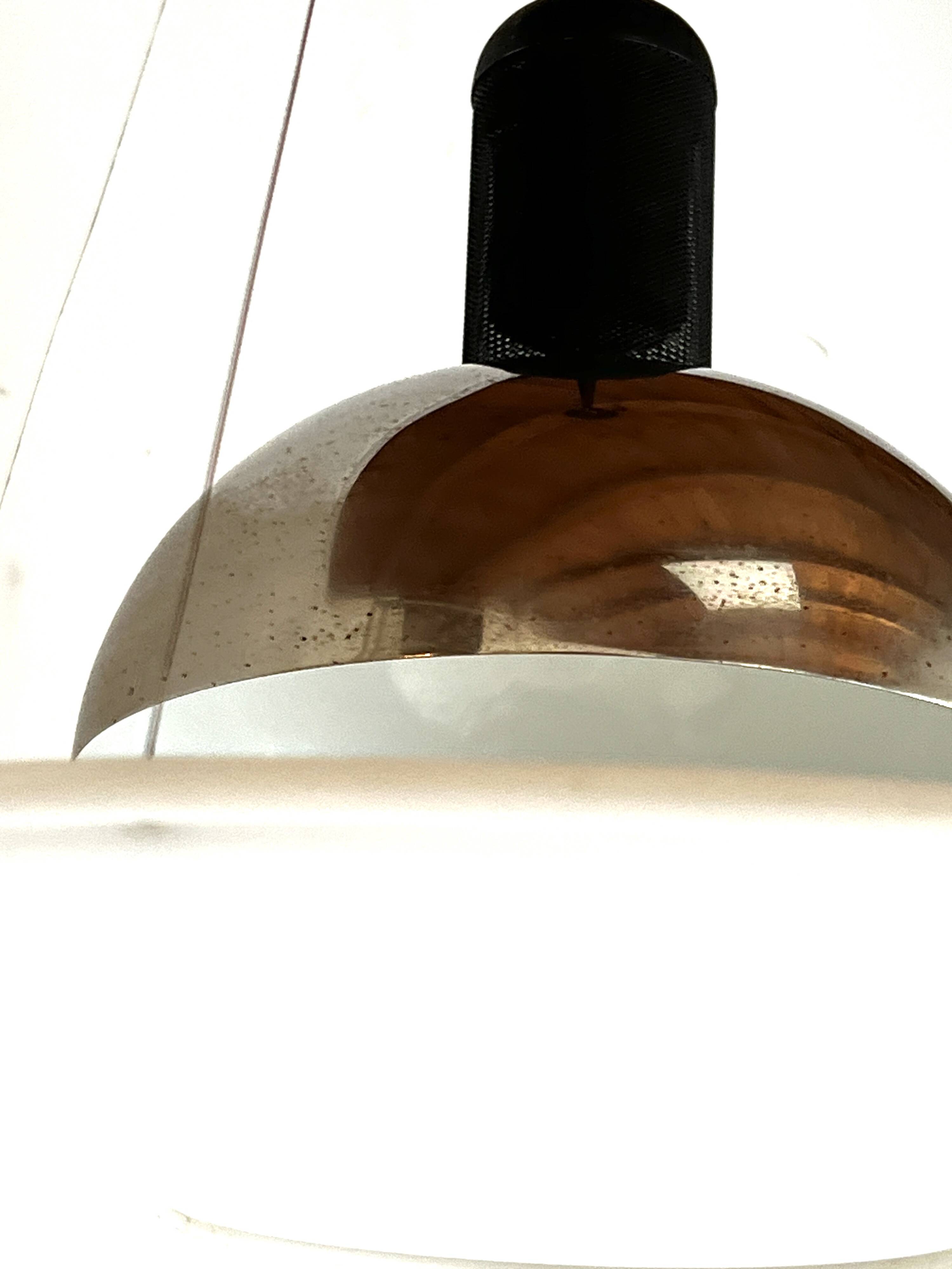 Frisbi pendant light