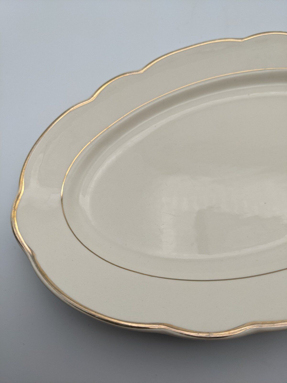 small porcelain dish from Villeroy to Boch, gilded led